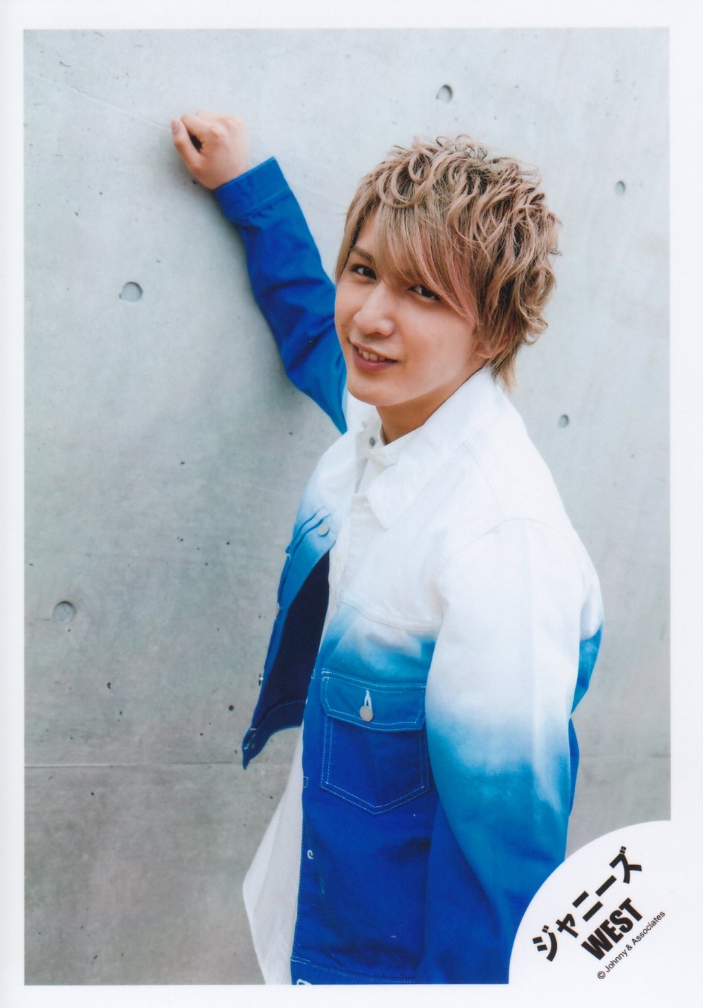 藤井流星（ジャニーズWEST）公式写真 Amazon.co.jp: ジャニーズWEST 公式生写真 ましかくフォト（藤井