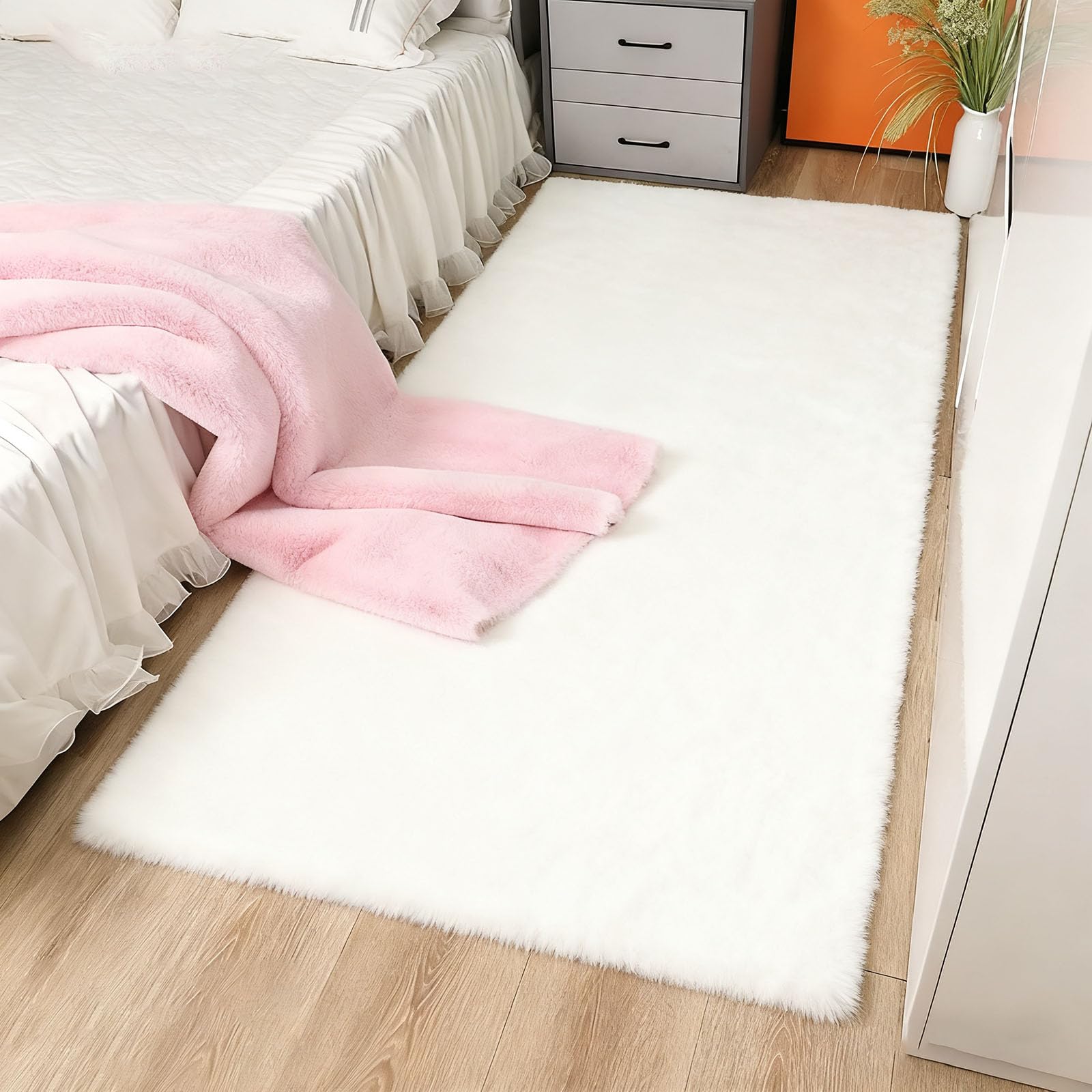 Tapis à poils courts blanc pour salon et salle à manger moderne