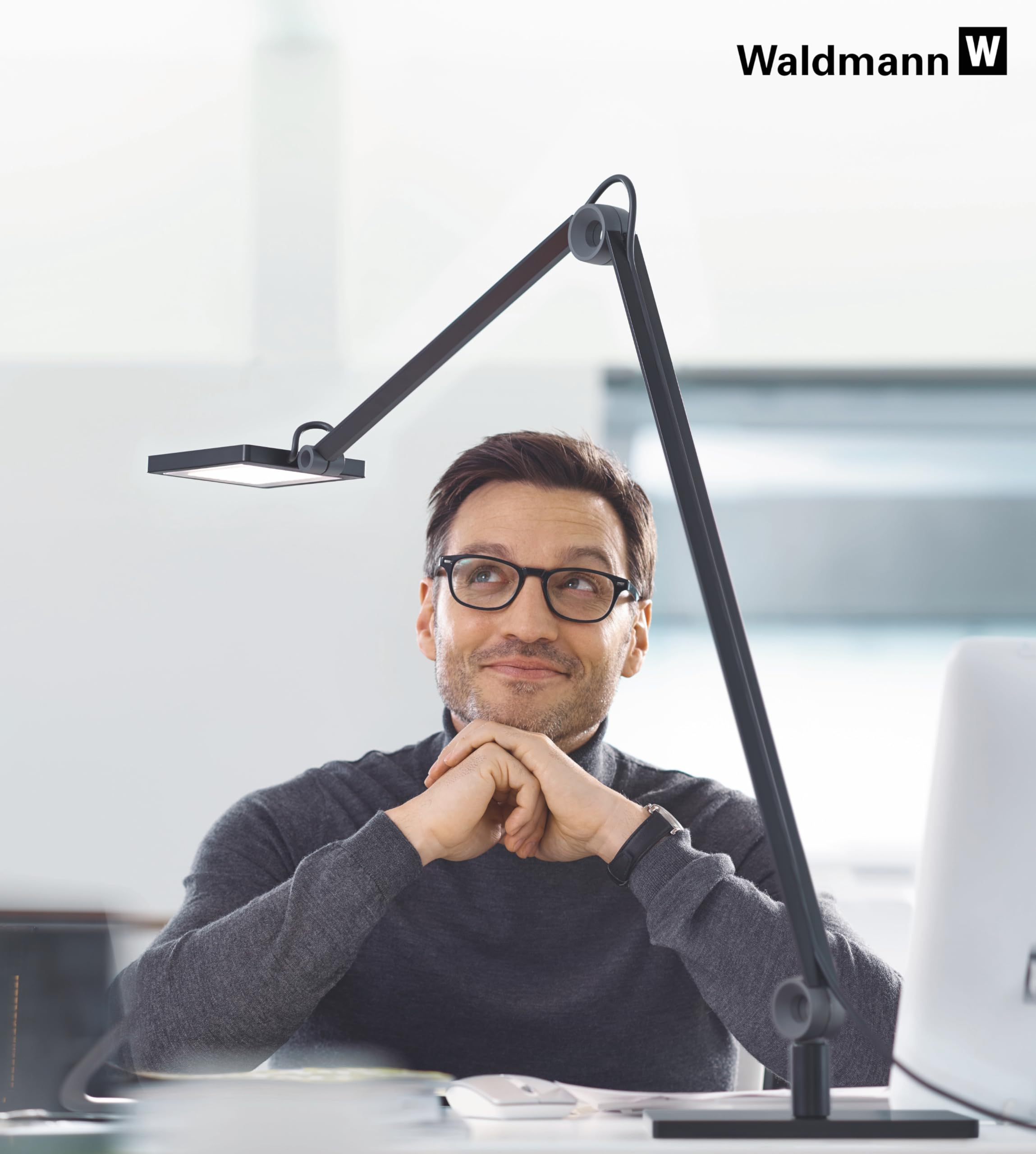 Waldmann Schreibtischlampe | PARA.MI | LED Tischlampe für Home-Office, Büro & Schreibtisch | German Design Award | 4000 K (Schwarz)