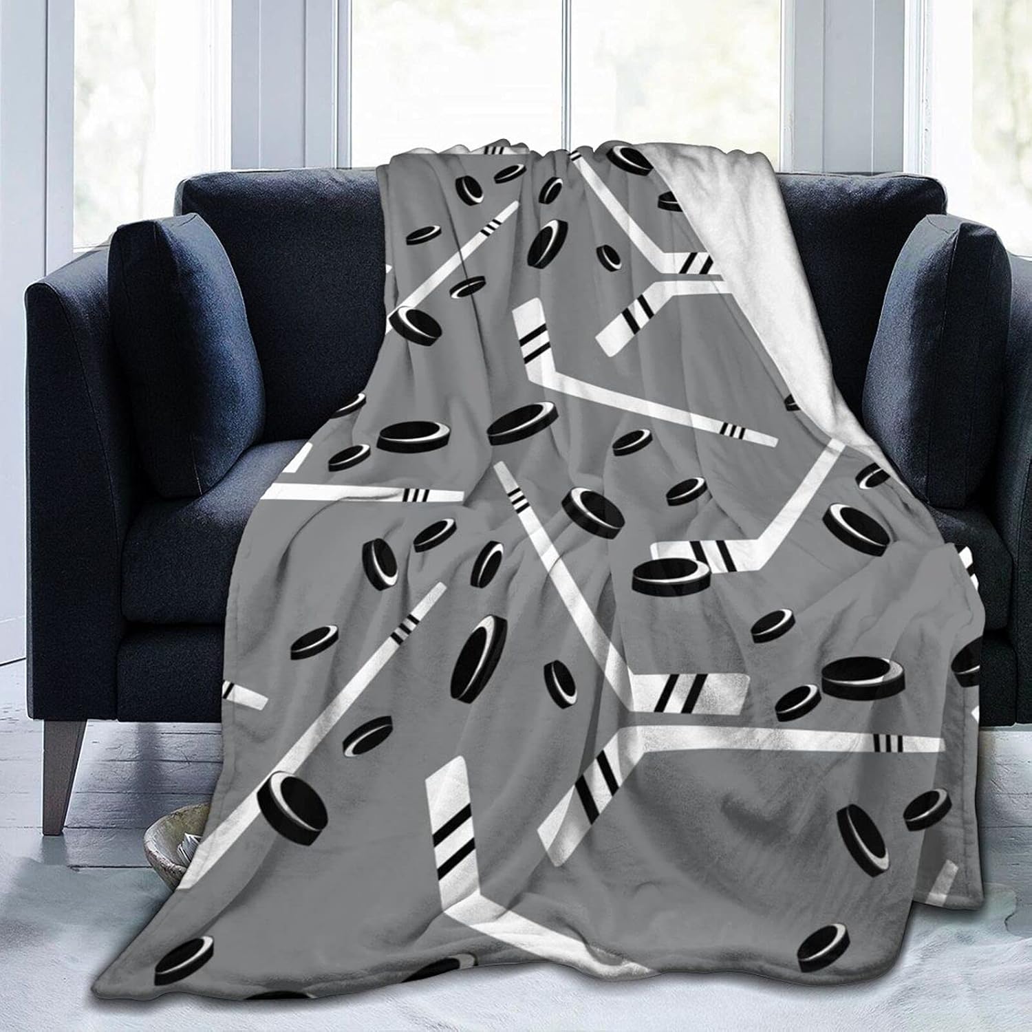 Amazon.co.jp Cartoon Penguin Pink 漫画ペンギンピンク（1） ブランケット 掛け毛布 大判 多機能 軽量