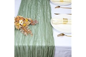 Snowkingdom Light Green Table Runner for Style and Grace