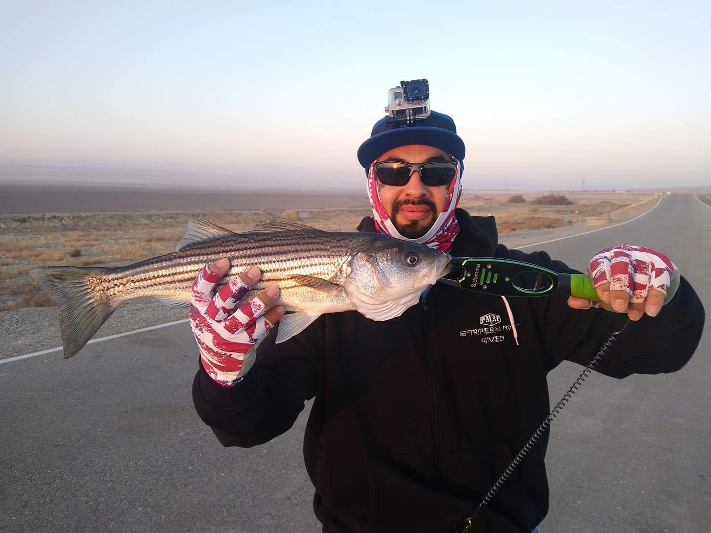 BASSDASH ALTIMATE Fishing Gloves Sun Protection Fingerless Hunting UPF 50+ Men’s Women’s UV Gloves