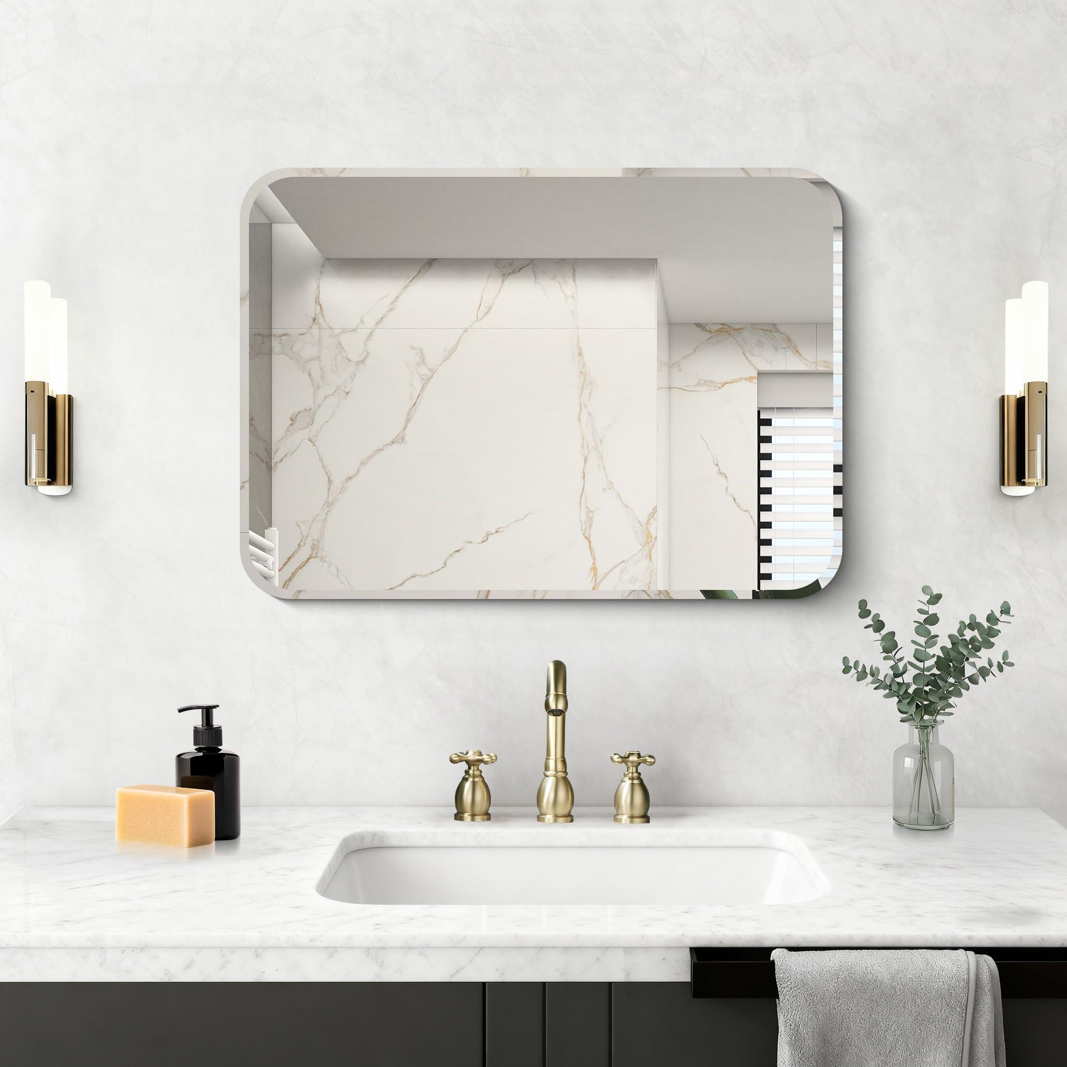 Rechteckiger Wandspiegel, 70x50 cm rahmenloser Spiegel mit abgerundeten Ecken und geschnittenem Rand, für Badezimmer, Schlafzimmer und Wohnzimmer, horizontal und vertikal montierbar