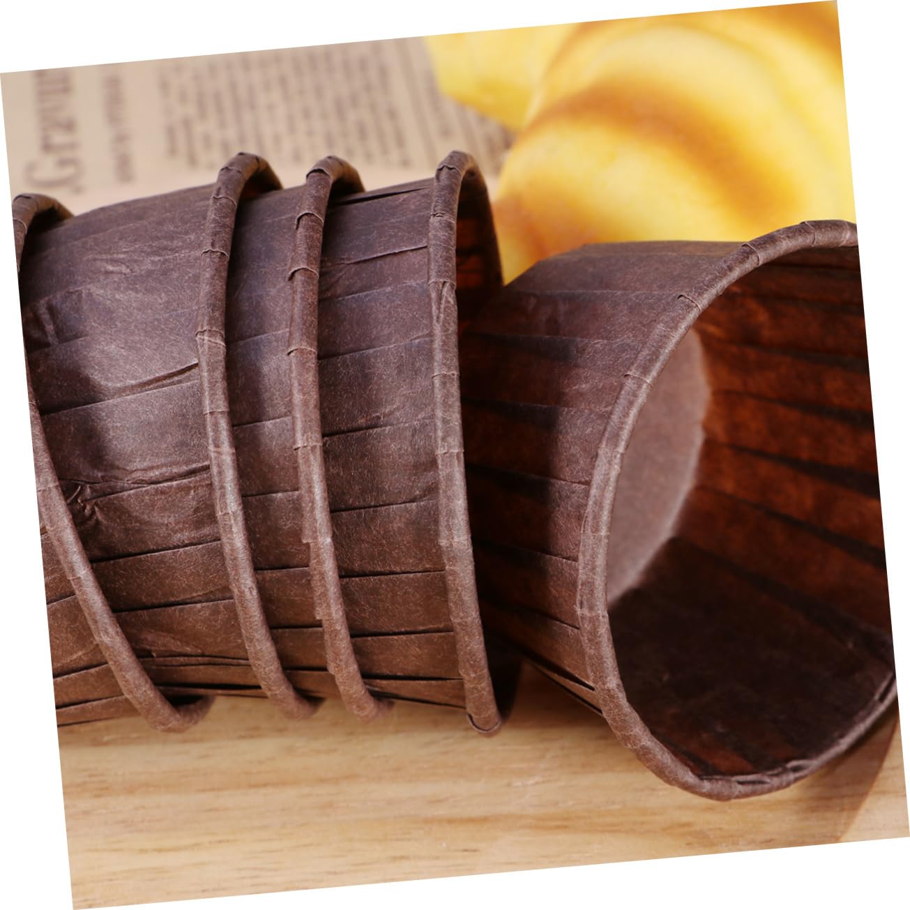 Ciieeo 200piezas Muffin Cups De Papel Para Hornear Forros Antigrasa Para Accesorios De Cocina Para Fiestas y Reuniones Color Chocolate