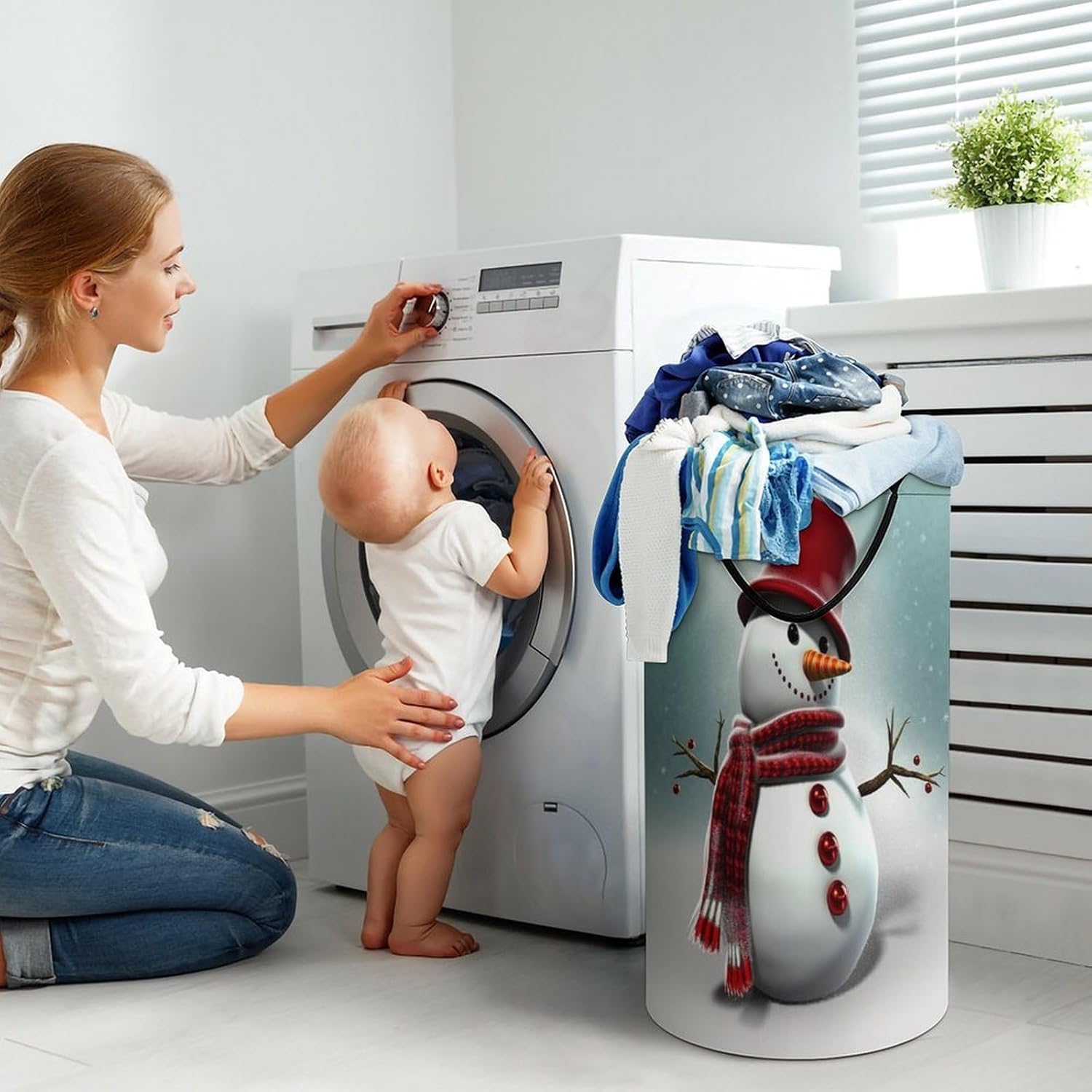 Christmas Snowman Laundry Basket Freestanding Laundry Hamper with Handles Waterproof Dirty Clothes Hamper Collapsible Washing Bin Aesthetic Clothes Basket for Bathroom Bedroom Dorm