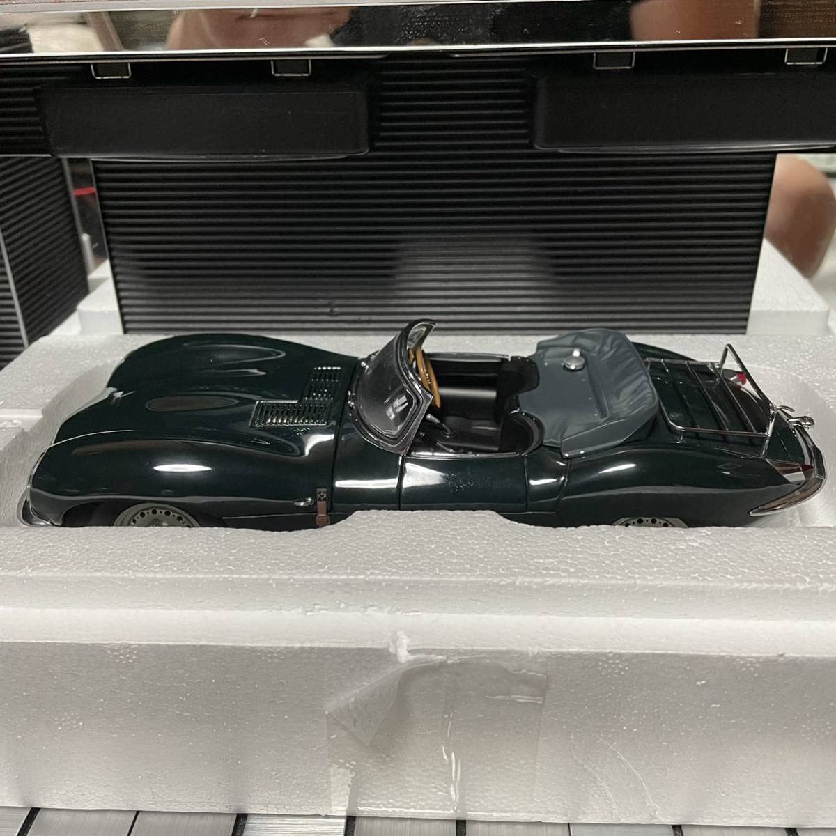 Amazon | 絶版 オートアート 1/18 ジャガー XK-SS 1956 スティーブ 