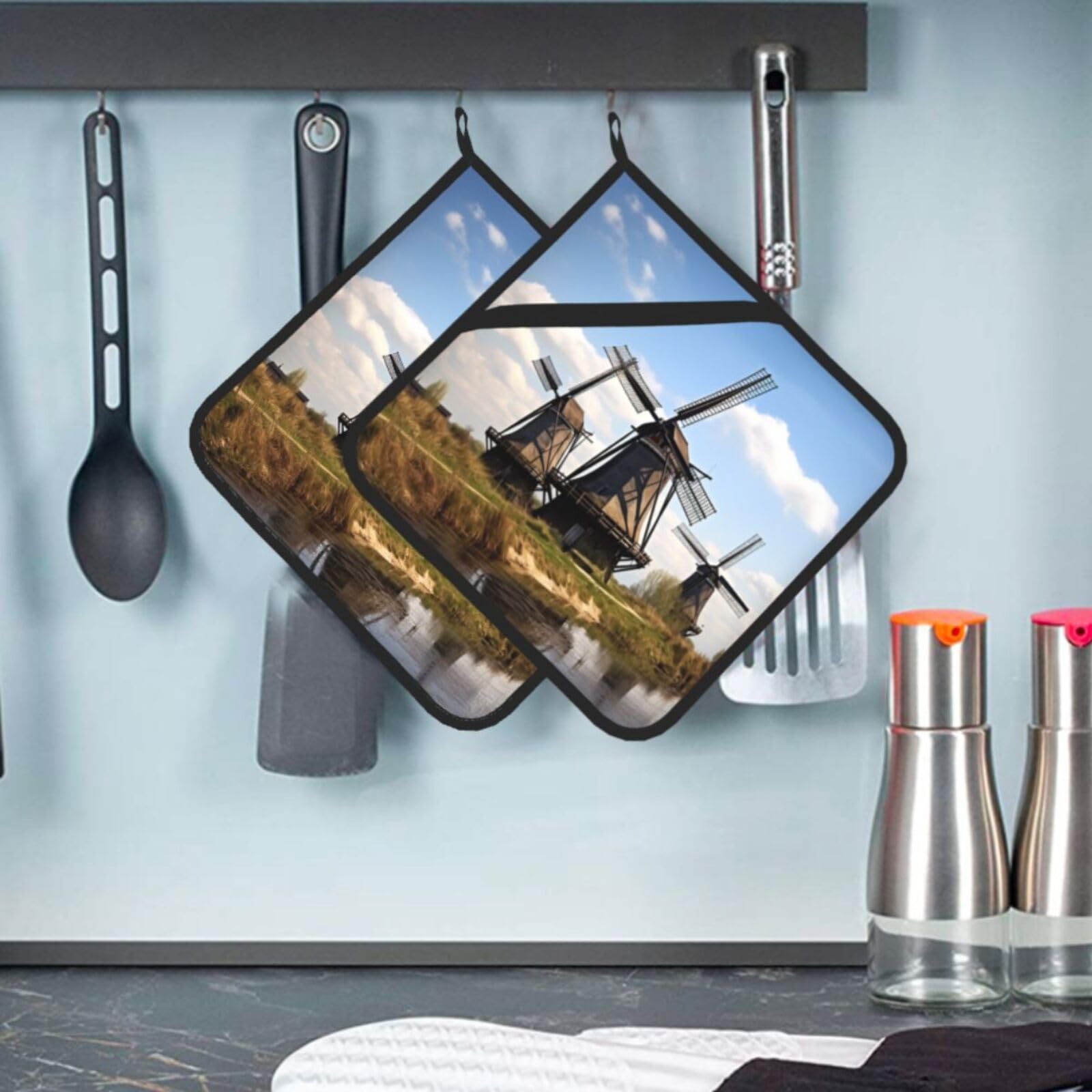 2 Pcs Pot Holders for Kitchen Heat Resistant Cotton Potholers Windmills Oven Hot Pads for Microwave Cooking Baking BBQ