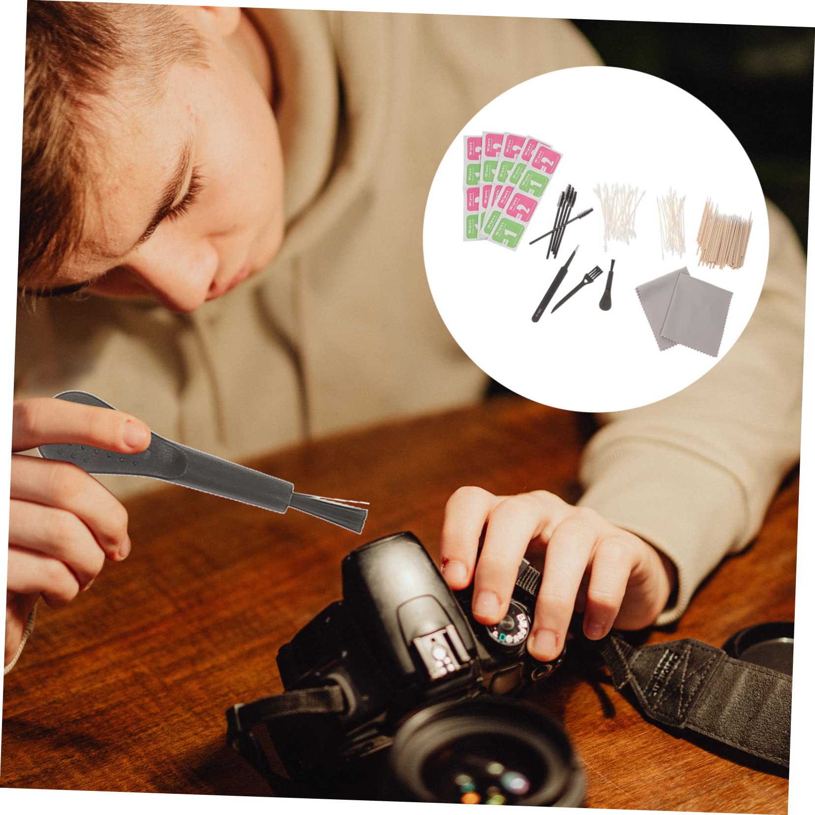 BESTonZON 3 Set E Kit Per La Pulizia Degli Auricolari Tastiera Cablata Auricolare Per Laptop Pulitore Del Telefono Manico a Fisarmonica Camera Digitale Nylon Pezza Per Pulire