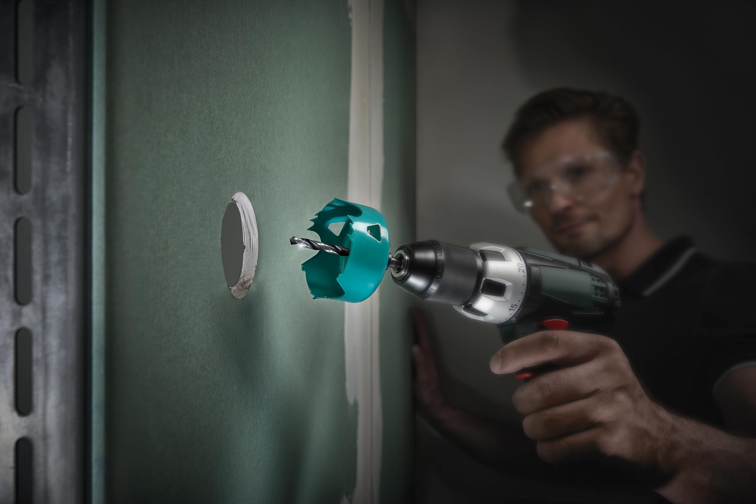 wolfcraft 5897000 - Kit réussite « Pose de boîtes d’encastrement » - Pour la pose des installations électriques dans les cloisons sèches