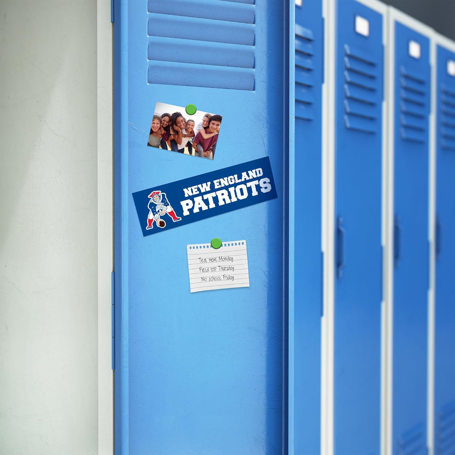 Rico Industries NFL Football New England Patriots Retro Logo 4 x 10 Team Spirit Magnet - Car, Home Decor - Refrigerator, Office, Kitchen