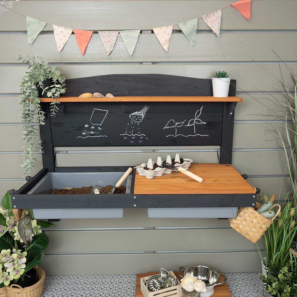 Meppi Matschküche Wand - Matschküche zum Hängen - Funktionelle Outdoor Spielküche aus Holz