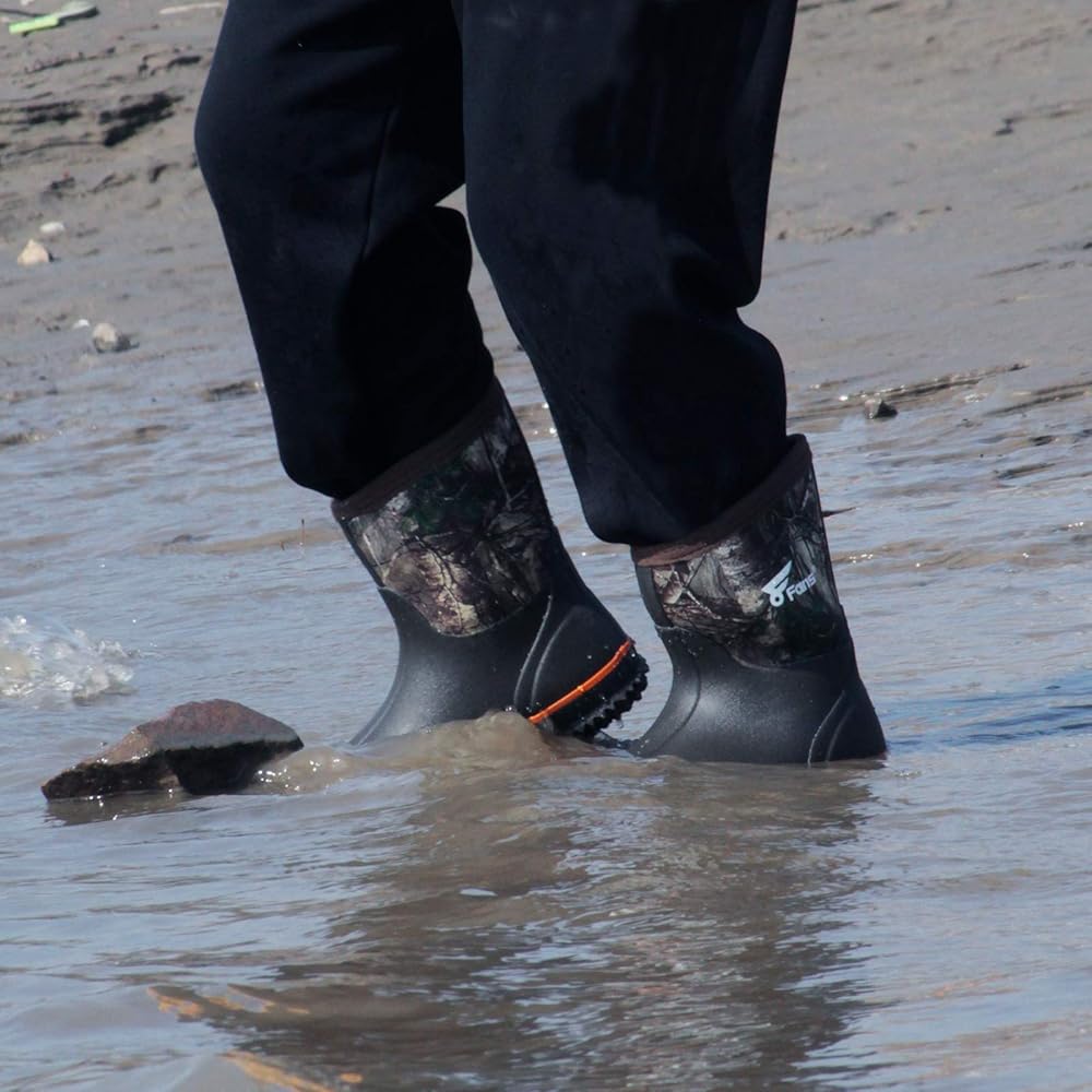 Youth neoprene boots Clearance