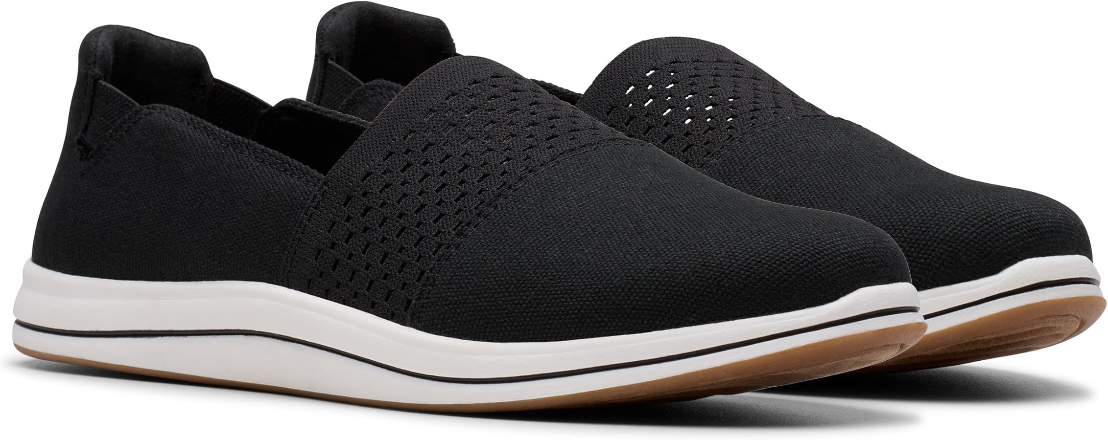 Amazon.com | Clarks Women's Breeze Vibe CloudSteppers Slip On