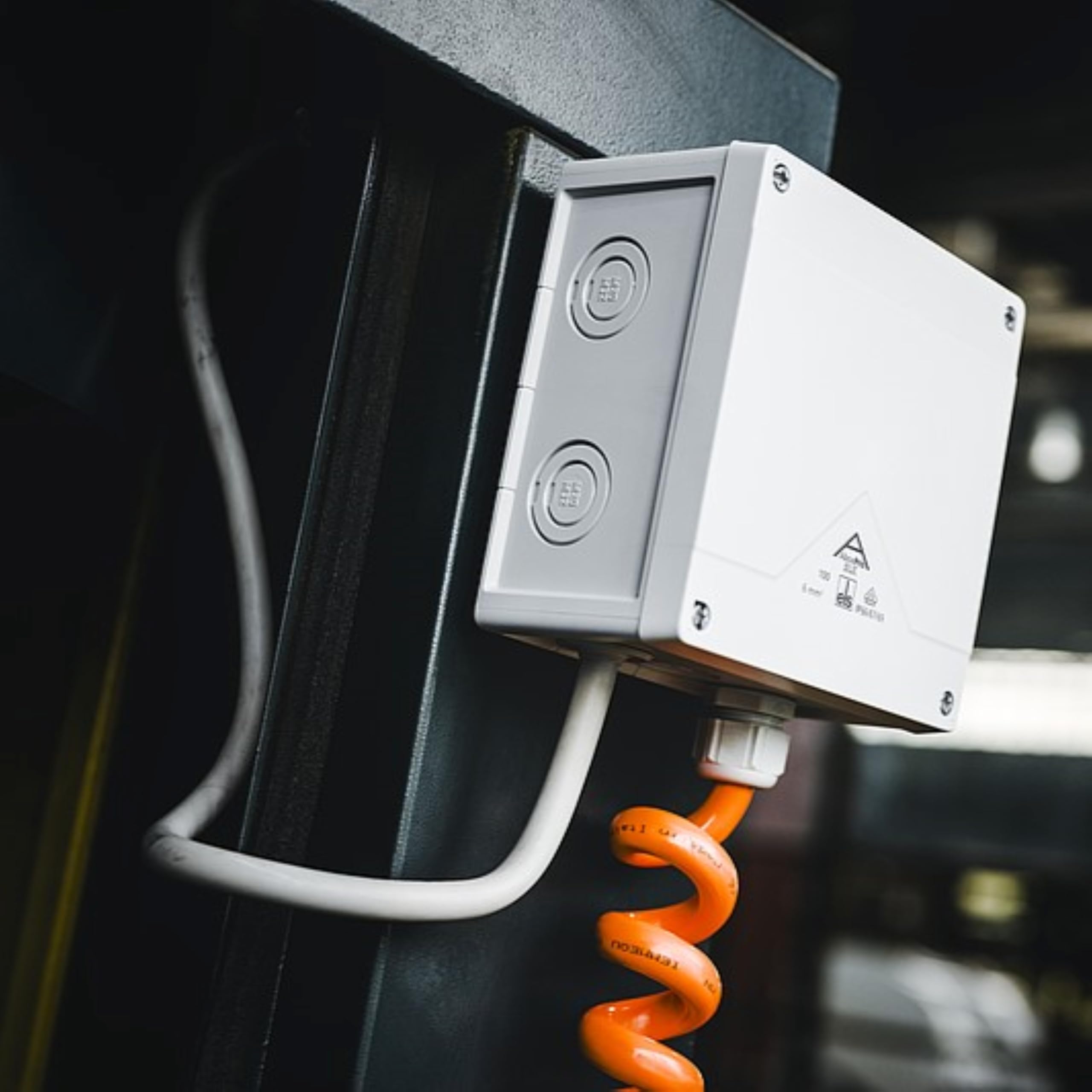 Spelsberg Abox 100 AB-10² - Scatola di derivazione professionale IP66 con morsettiera a vite rialzata, certificazione VDE, punti di fissaggio esterni, per aree industriali ed esterne, colore: grigio