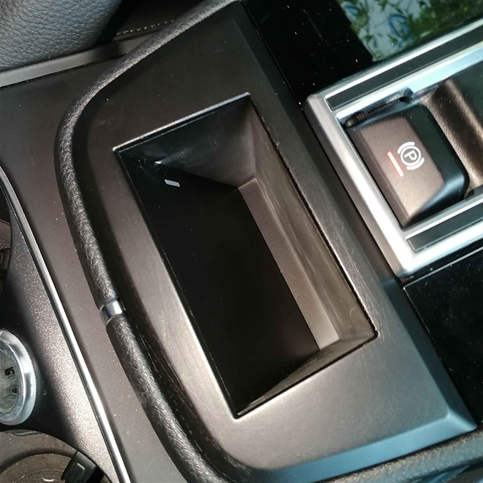 Cargador de teléfono inalámbrico for CAYENNE, 2015-2019, almohadilla de carga inalámbrica for consola central, accesorio compatible con todos los teléfonos habilitados for QI Almohadilla de car