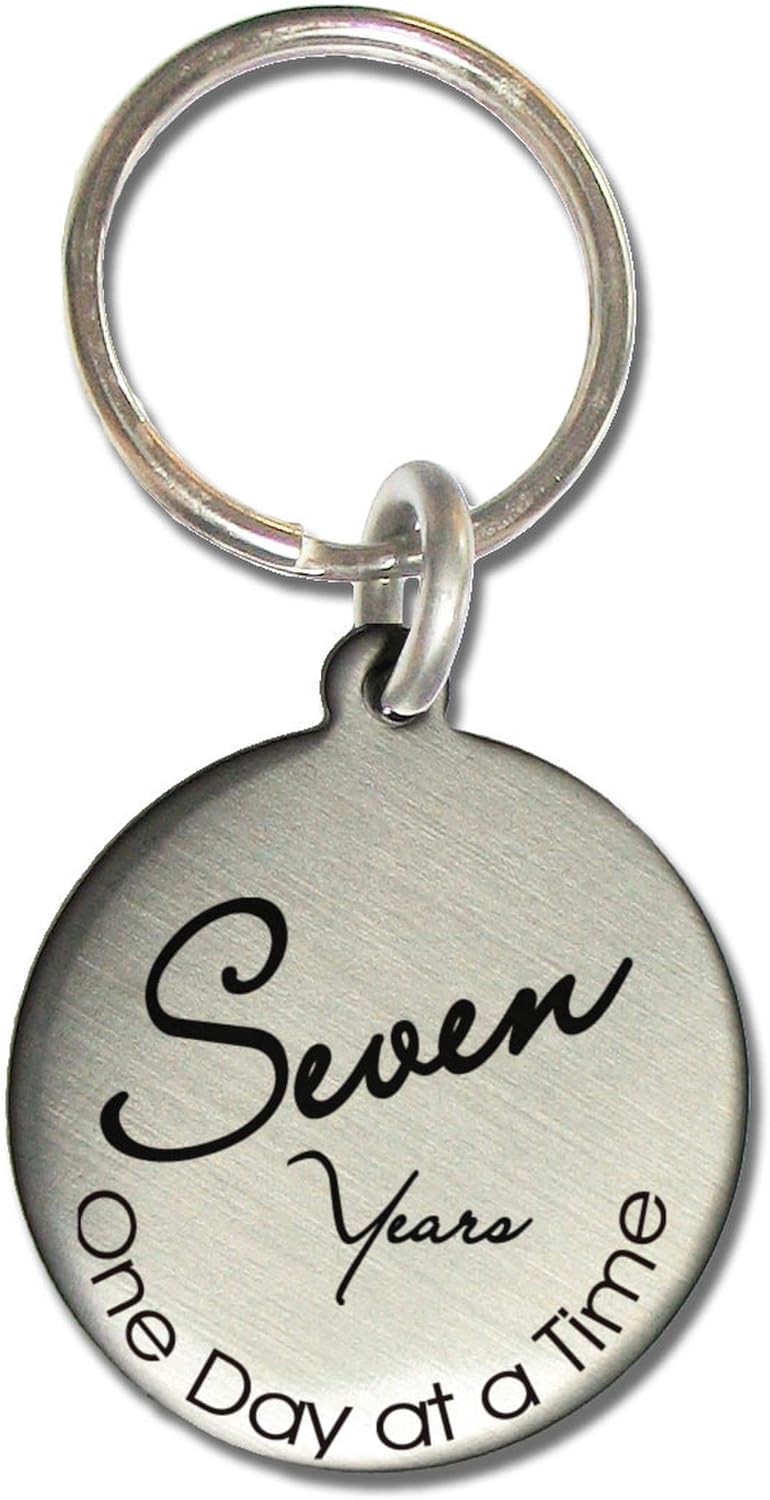 7 Year Vintage Style AA Alcoholics Anonymous NA Narcotics Anonymous Clean and Sober Birthday Medallion Keychain