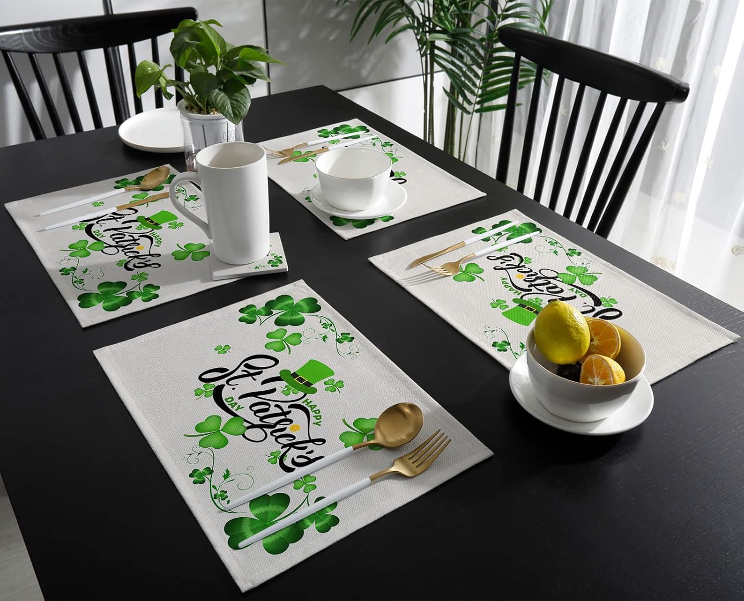 St Patrick's Day Placemats Shamrock Clover Green Hat Tablemats for Dinner Table Happy St Partrick's Day Table Mats Non-Slip Washable Heat Resistant Set of 4
