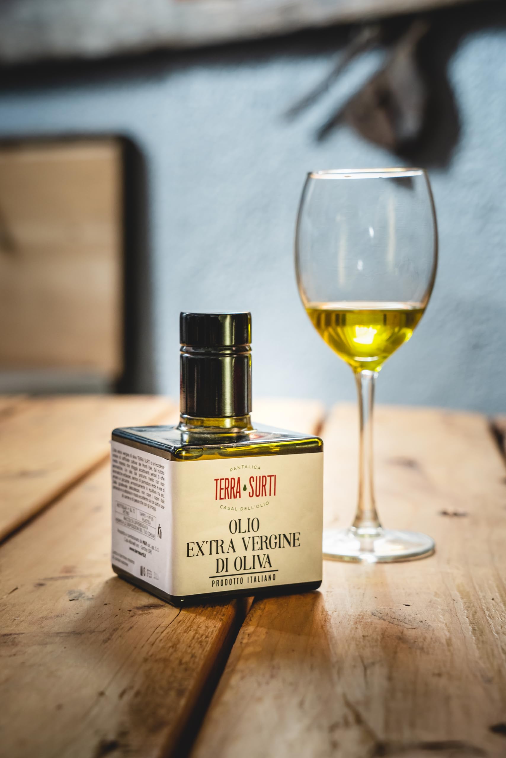 TERRA SURTI Extra W Virgin Oliwa z Oliwek, 100% Włoska, 4x Butelka 0,25 Litry, Zbiór 2024/2025