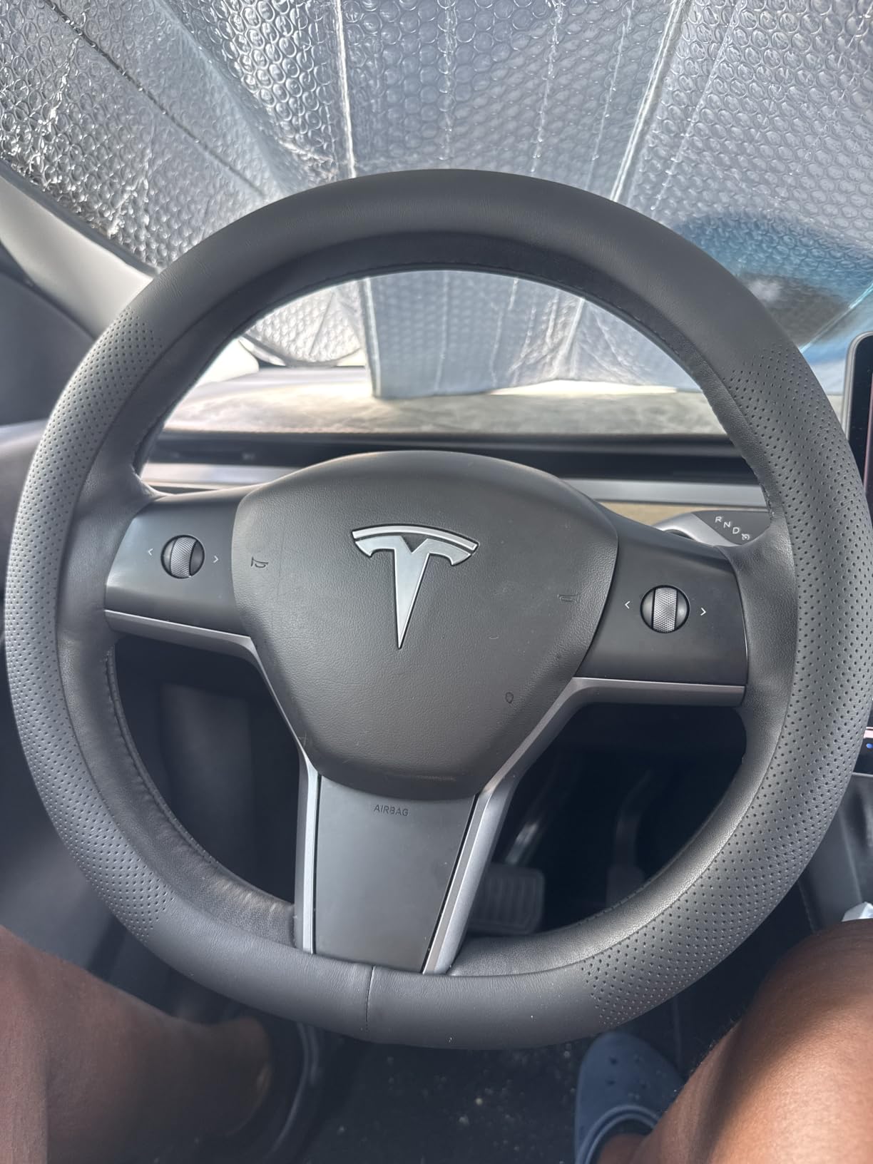 Tesla Model Y & Model 3 Nappa Leather Steering Cover – Non-Slip (2017–2026)
