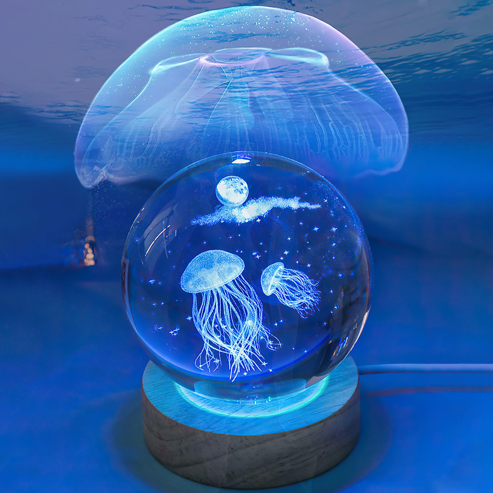 Liamostee 3D Kristallkugel Nachtlicht, USB 3D Sonnensystem Planeten Kristallkugel Nachtlicht Kreative Nachtszene Astronomie LED Ball Lampe,Mit Holzsockel, 3D Solar System Crystal Ball (Quallen)