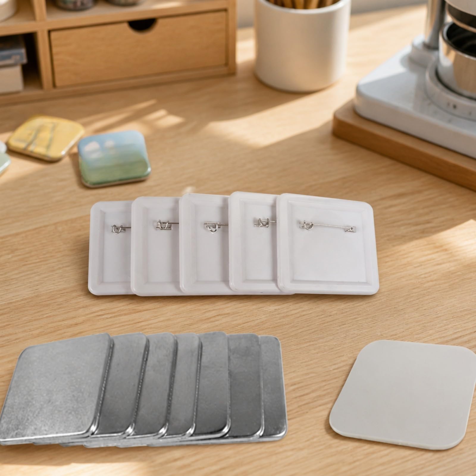 Colcolo 100 Stück DIY Metall-Buttonrohlinge | Transparent, Ansteckerrohlinge mit Sicherheitsnadel, Personalisiert, Abzeichenrohlinge mit Sicherheitsnadel, Bastler,