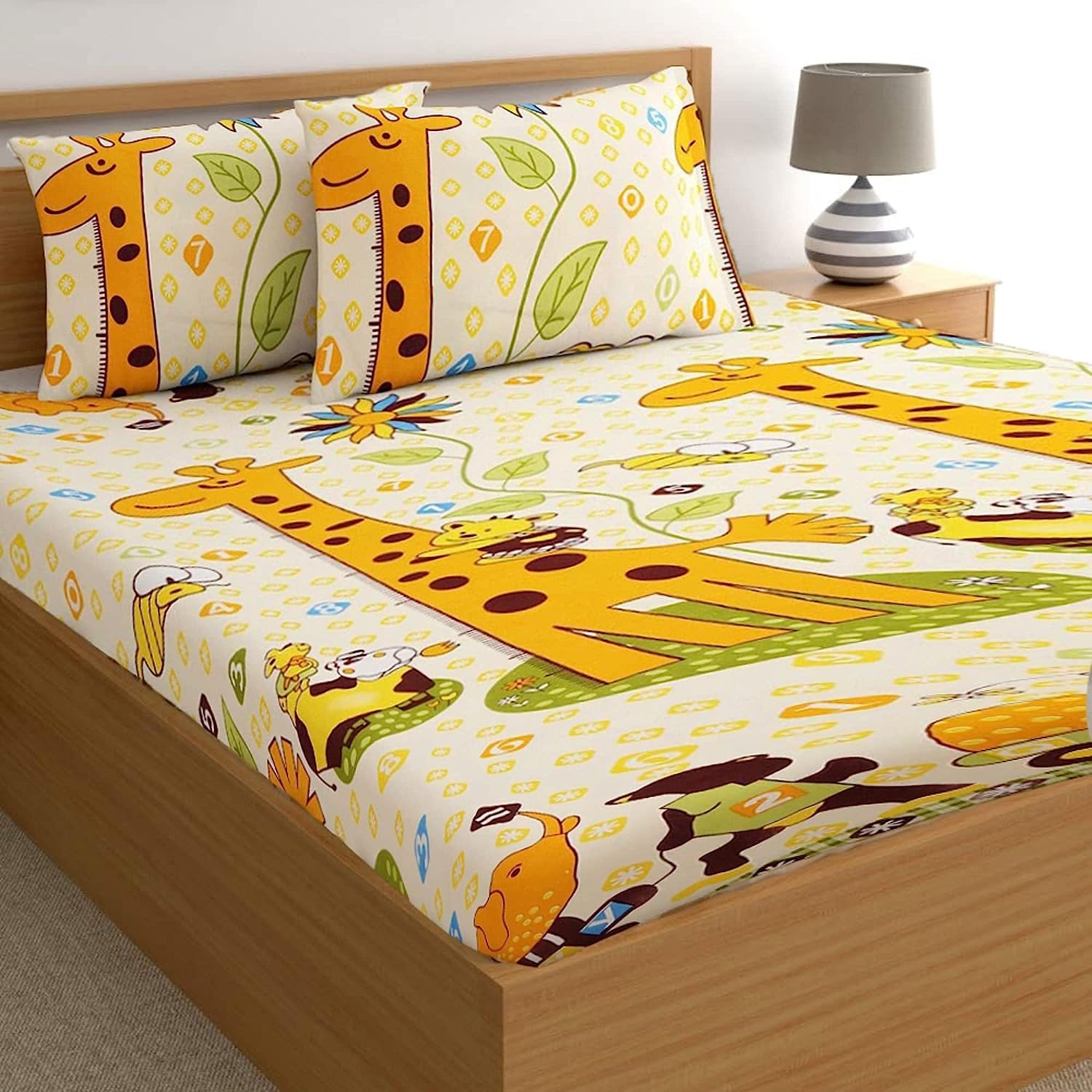 Kaprido Giraffe Double Bedsheet for Kids Room Cartoon Printed Bed Cover with 2 Pillow Cover Made with Pure Microfiber (Bedsheet Size 90x90 Inch)