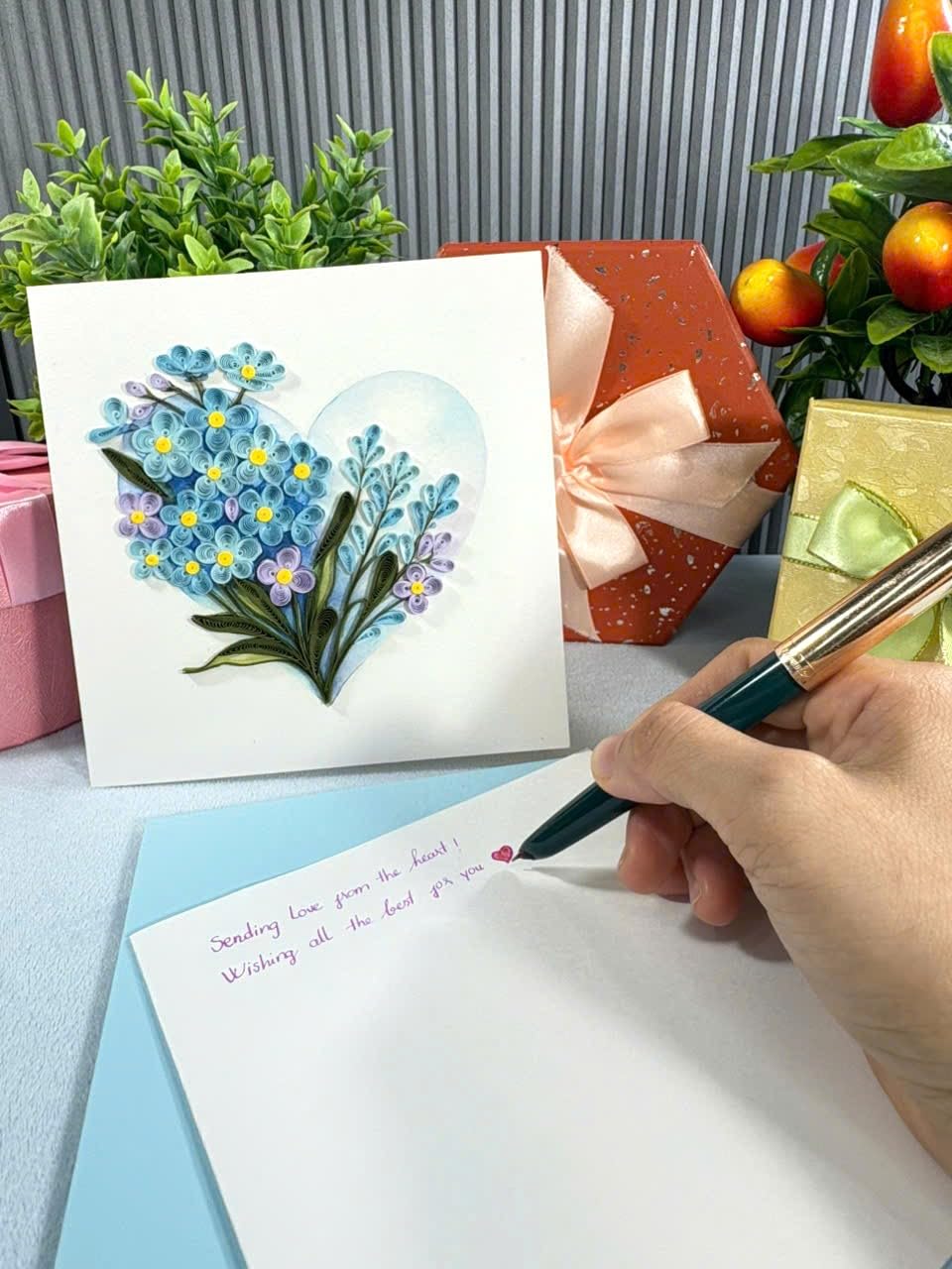 Quilling, biglietto di auguri fatto a mano con motivo floreale con cuore e scritta in lingua inglese "Forget-Me-Not", regalo romantico per compleanno, anniversario, San Valentino, occasioni