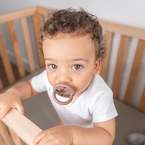 Miniatura 2 de Comfy Cubs Chupetes para bebé, paquete de 5 para más de 0 meses, forma de pezón suave similar al pecho, chupete de silicona compatible con CPSIA