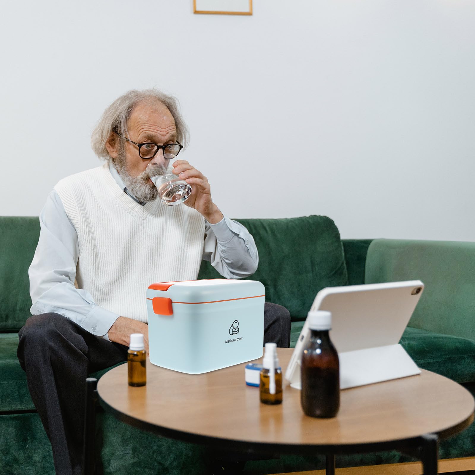 PRETYZOOM Organizador de Medicamentos Portátil para Uso en Casa y Exterior Tapa, Material PP, Fácil de Limpiar y Mantiene los Medicamentos Secos