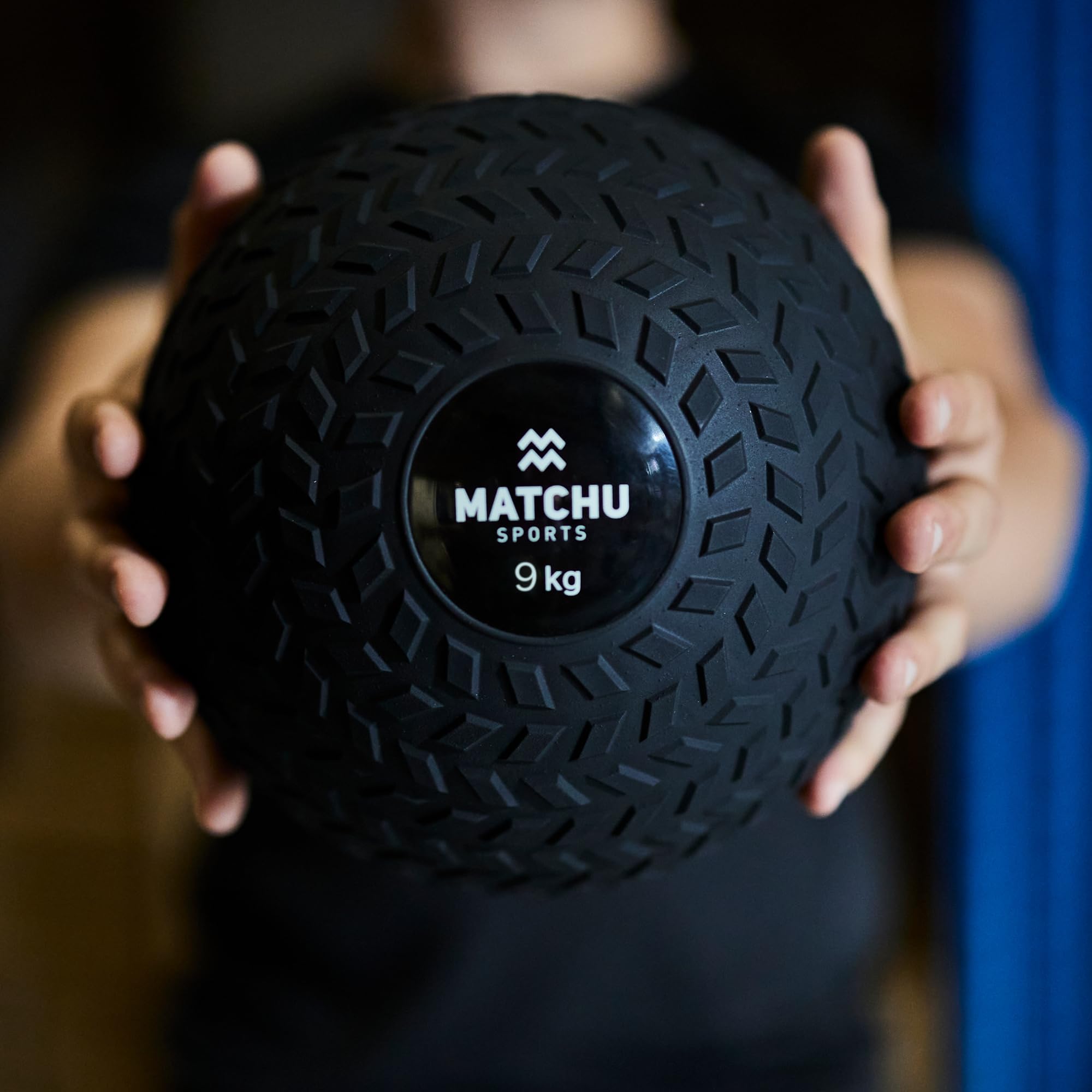 Matchu – Slam Ball - Erhältlich in 3,6,9 und 12 KG - Extra Grip - Wasserdicht - Robustes Design – Schwarz