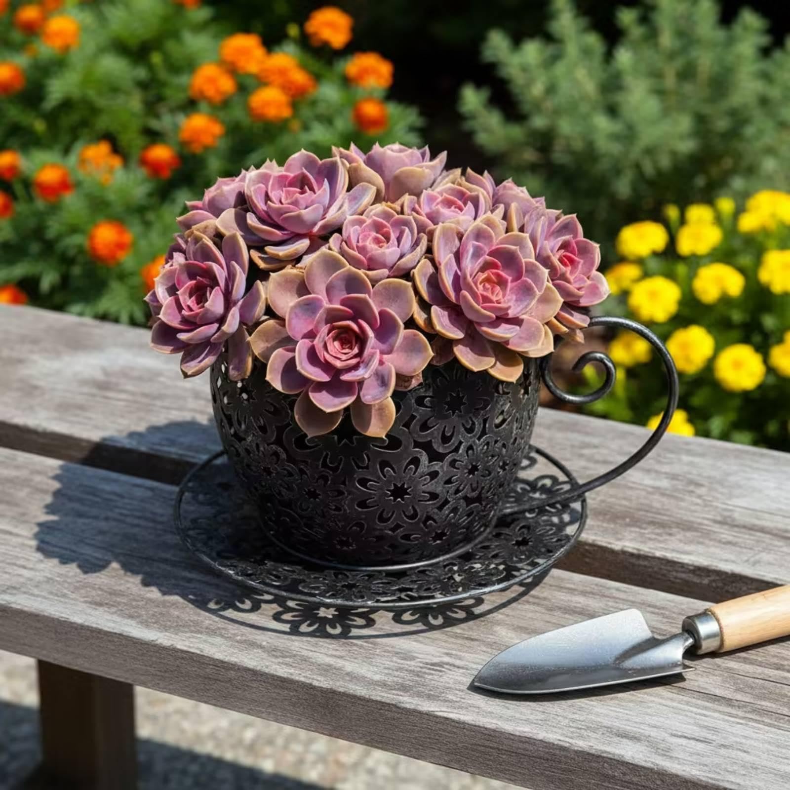 F Fityle Vaso da Fiori a Forma di Tazza da tè, Vaso Decorativo Antico in Metallo Cavo per Piante, Ideale per L'Estate, Balcone, Stile Rustico, Patio e, Nero