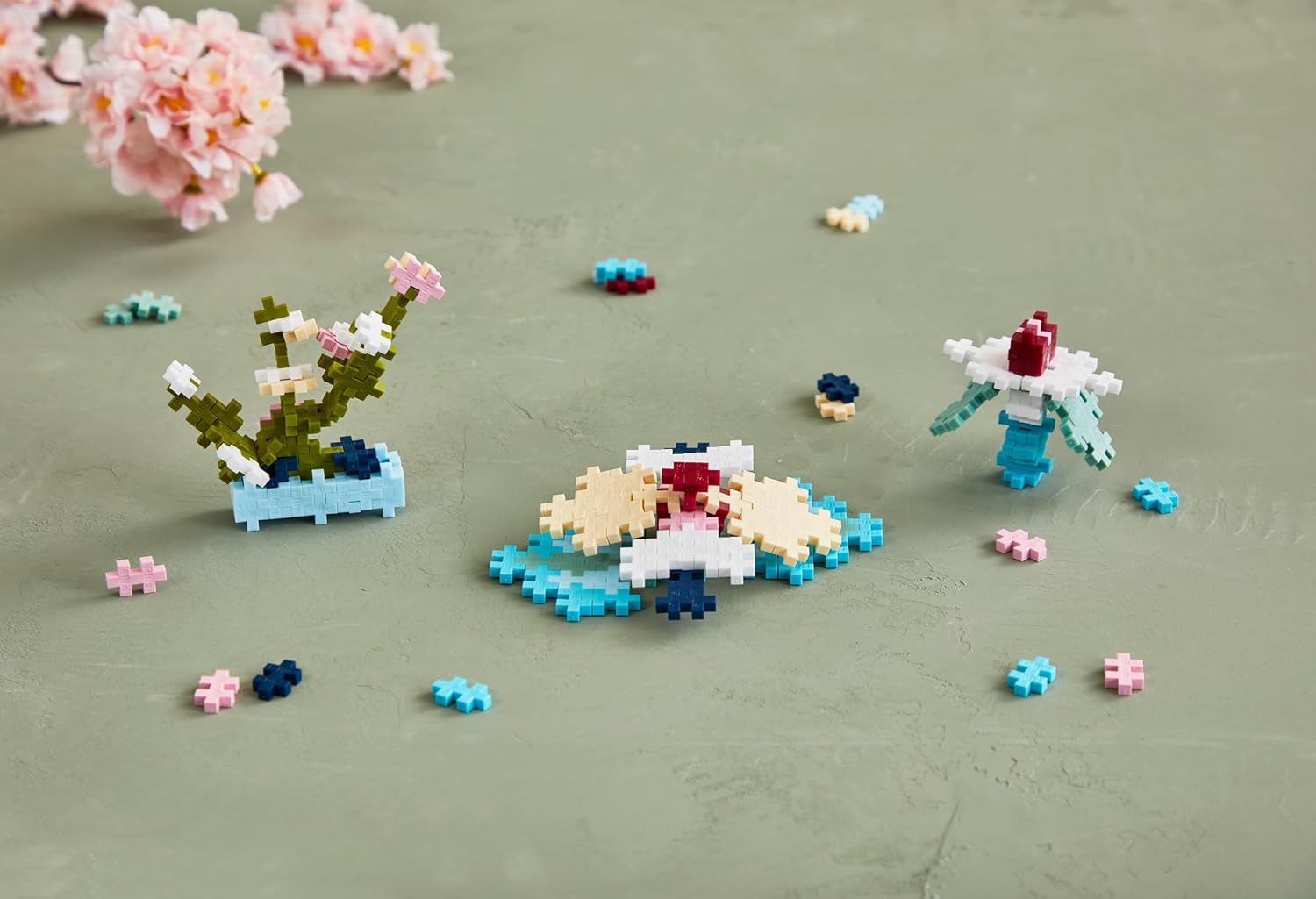 PLUS PLUS Inspired Art History Building Set, 3D Painting Kit & Craft Supplies for Kids, 350 Mini Interlocking Open Ended Pieces - Van Gogh, Almond Blossom