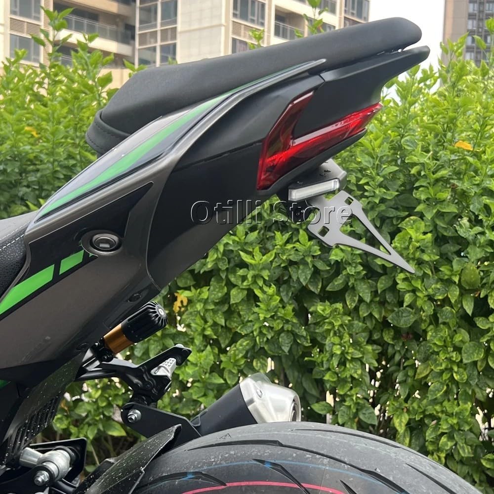Motorcycle Integrated License Plate Holder Turn Signal 2026 2025 Fit for Kawasaki Z900 z900 Z 900 Foldable Tail Tidy with LED Light Fender Eliminator Rear Frame Bracket Tailstock