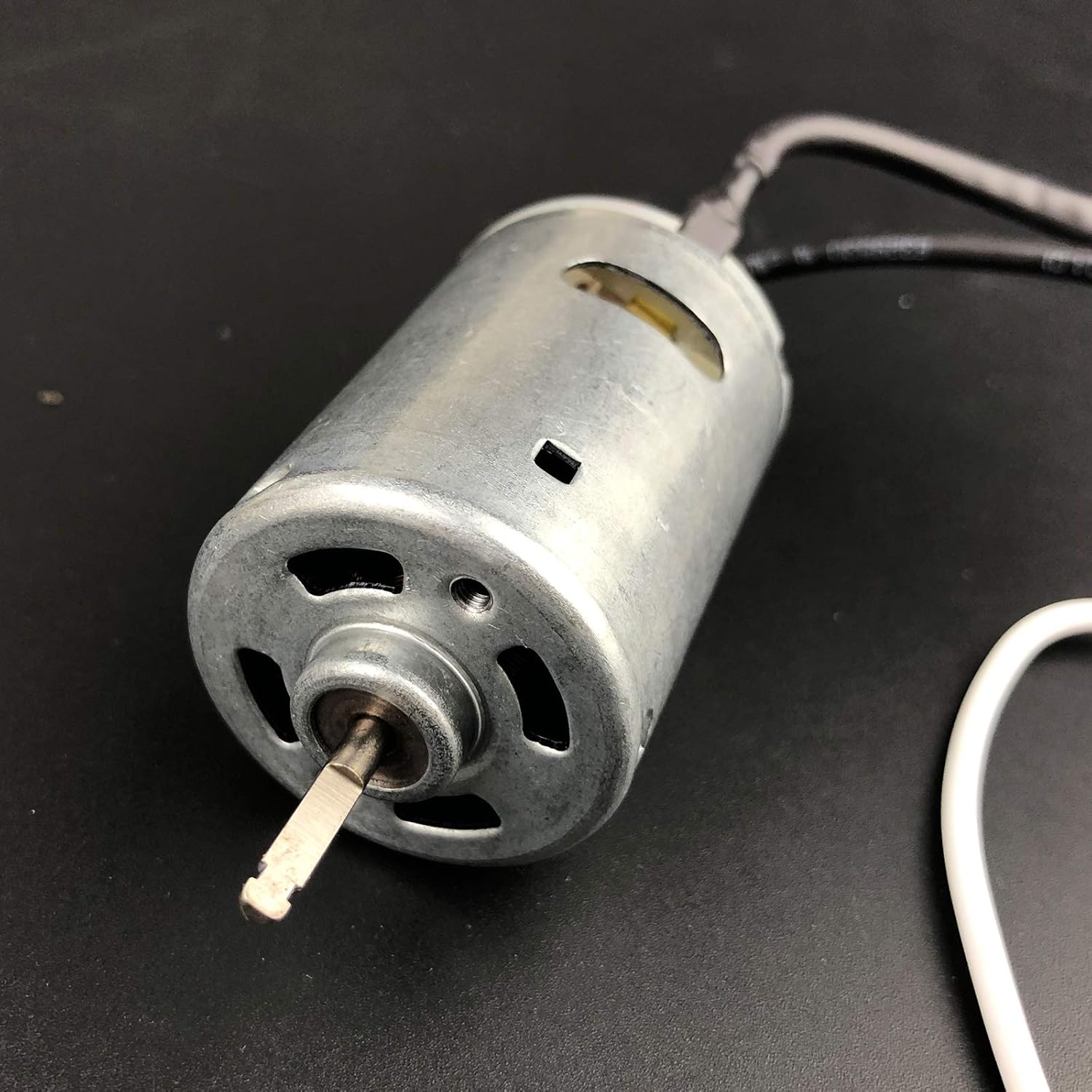 LucaSng 6 inch RV Fan White Vent Fan Blade with 12V D-Shaft RV Vent Motor Replacement Camper Fan Blade Bathroom Fan Home Bathroom Mobile Home RV Motor: Automotive