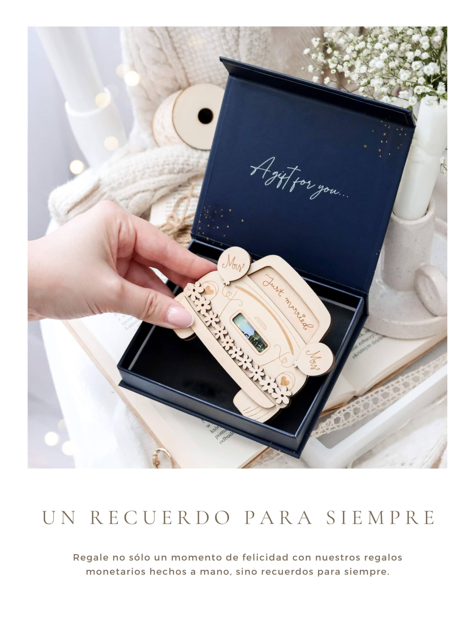 JoliCoon Regalo de Dinero para Boda Mrs Mrs, para Las Novias | Cuatro capas de madera, hasta 3 billetes plegados, caja rígida con cierre magnético, grabado preciso, reverso para escribir