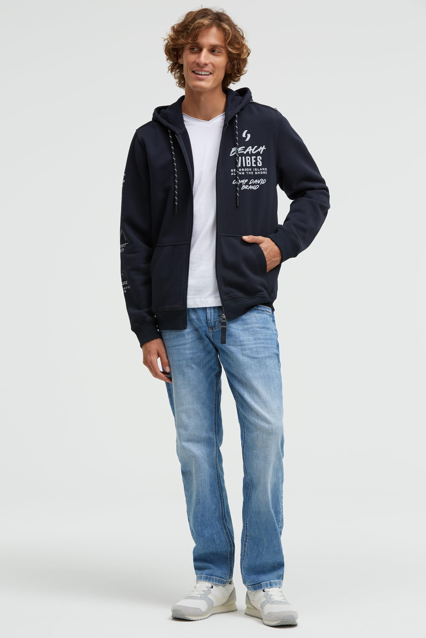 Camp David Herren Kapuzensweatjacke mit Ärmel-Print