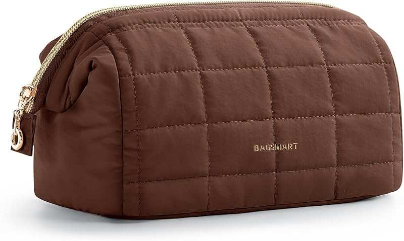 Bolsa de maquillaje BAGSMART Neceser de viaje, bolsa con cremallera abierta, chocolate | Puffy acolchado, artículos esenciales de viaje, bolsa de maquillaje, para mujeres, organizador de maquillaje, accesorios de artículos de tocador, cepillos