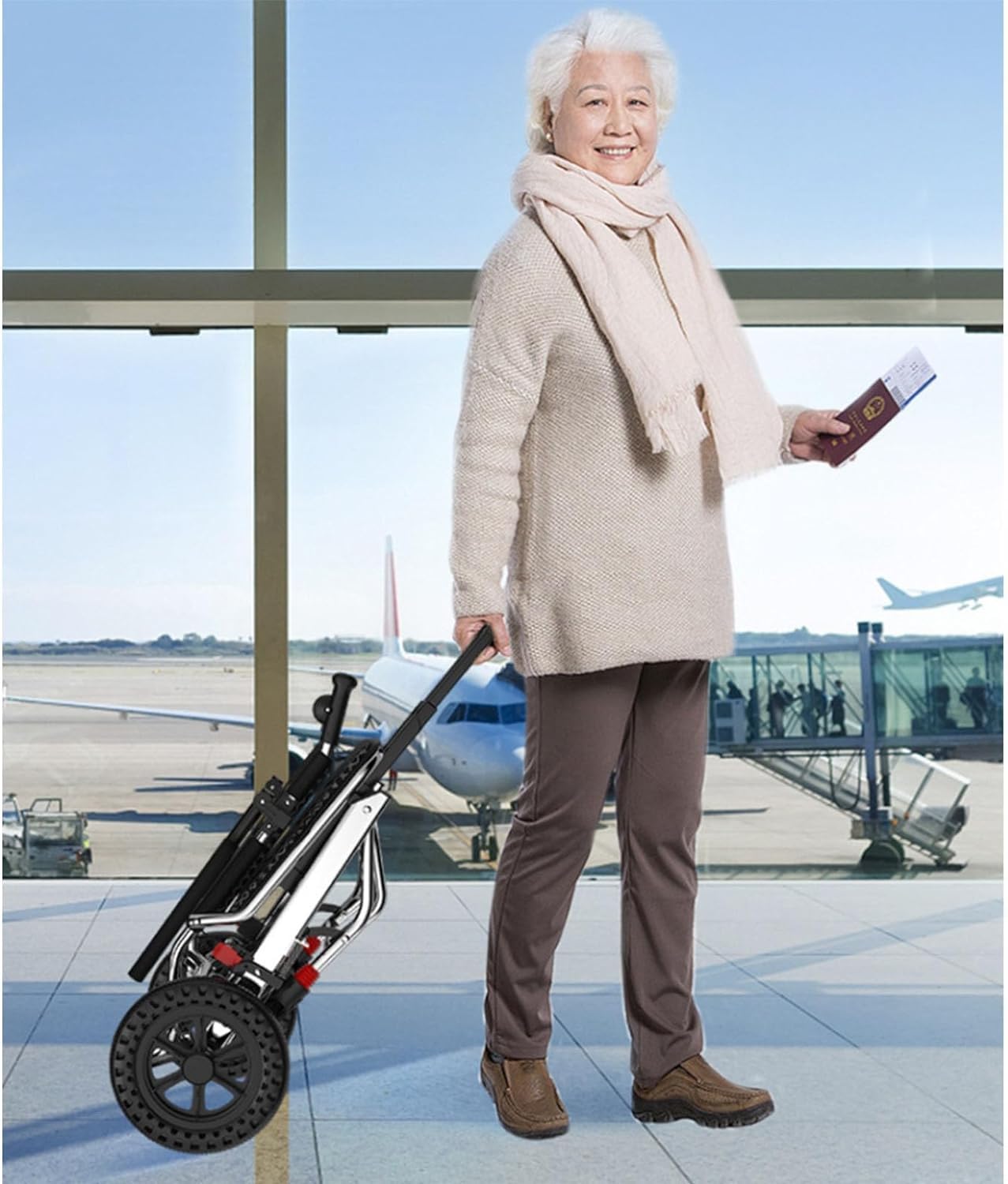 Sedia a rotelle pieghevole in alluminio leggero, sedie a rotelle con braccioli reversibili a 270°, sedie a rotelle autospinte, pesa solo 10 kg dopo la piegatura, può essere facilmente riposta nel ba