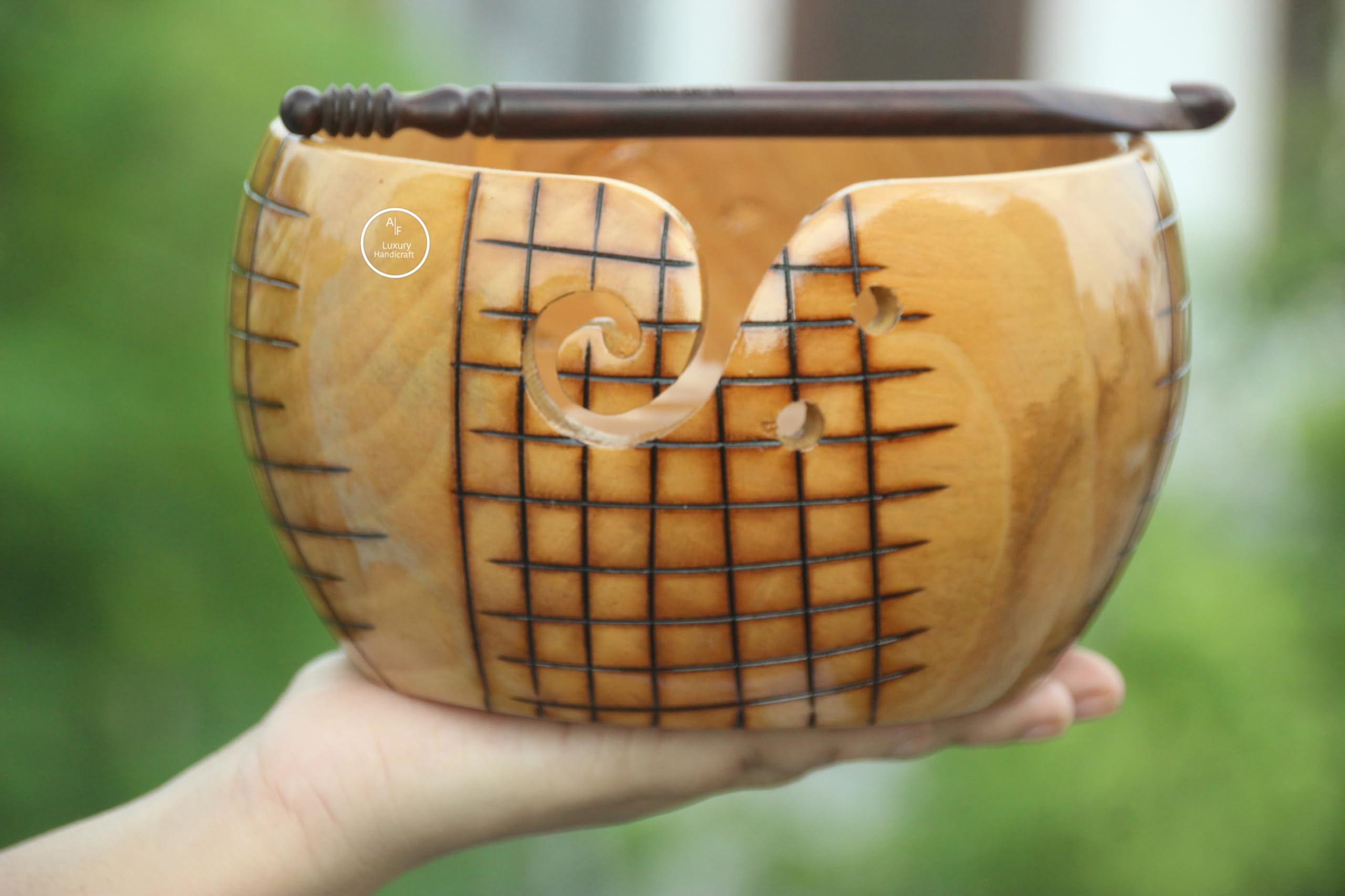 Solution de stockage de fil en bois pour éviter les nœuds tricot