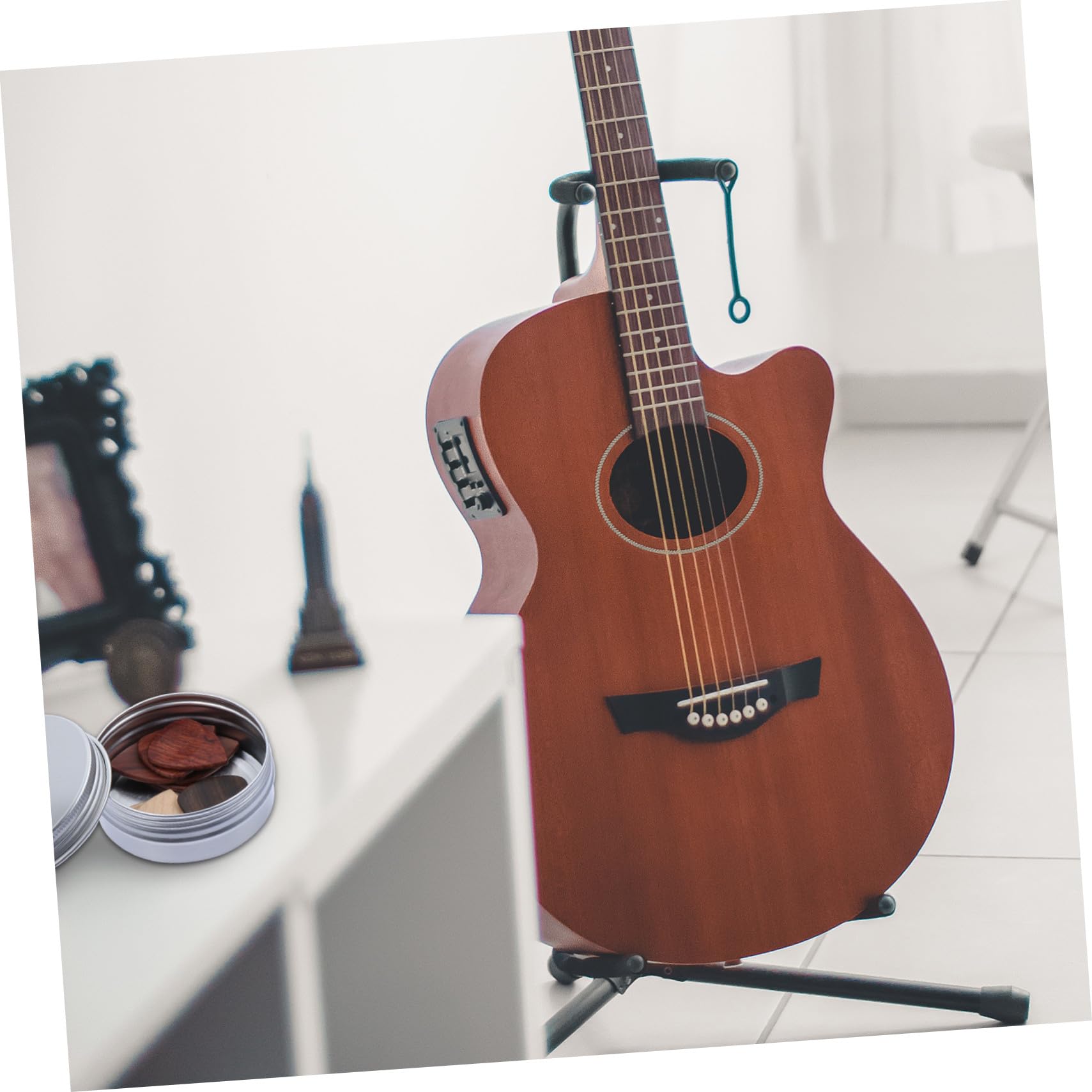 Lot de 10 Médiators en Bois avec Boîte de Rangement, Couleur Mixte, pour Guitare Électrique, Acoustique et Basse, Accessoires Pratiques pour Musiciens