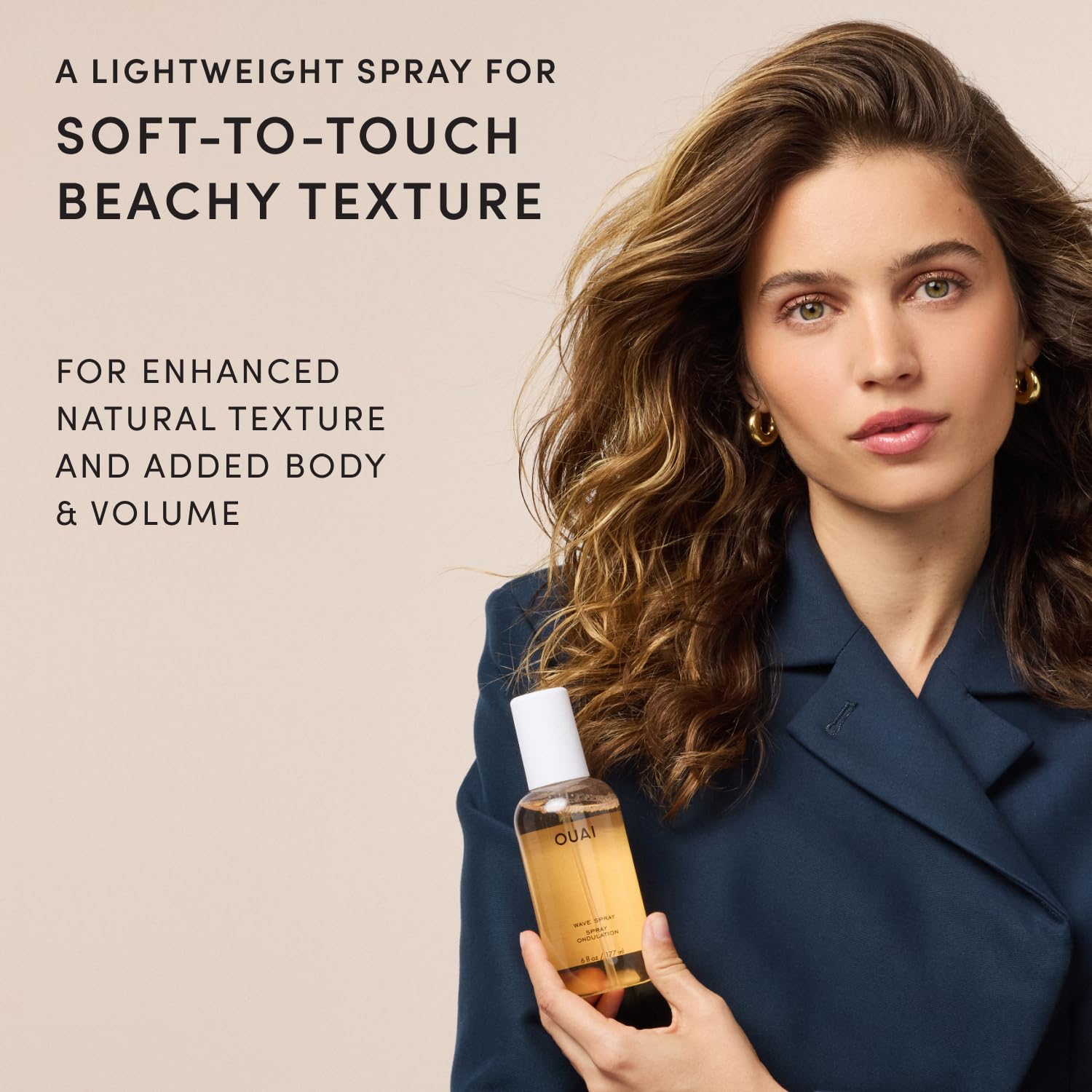 OUAI Wave Spray - Spray texturizzante per capelli con olio di cocco e proteine del riso - Aggiunge texture, volume e lucentezza per onde da spiaggia - Senza parabeni, sicuro per capelli colorati e