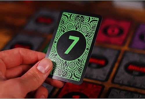 Miniatura 8 de IELLO Allegra - Basado en el juego de cartas Golf, mantén tu puntuación lo más baja posible, a partir de 8 años en familia, 2-6 jugadores, 30 minutos