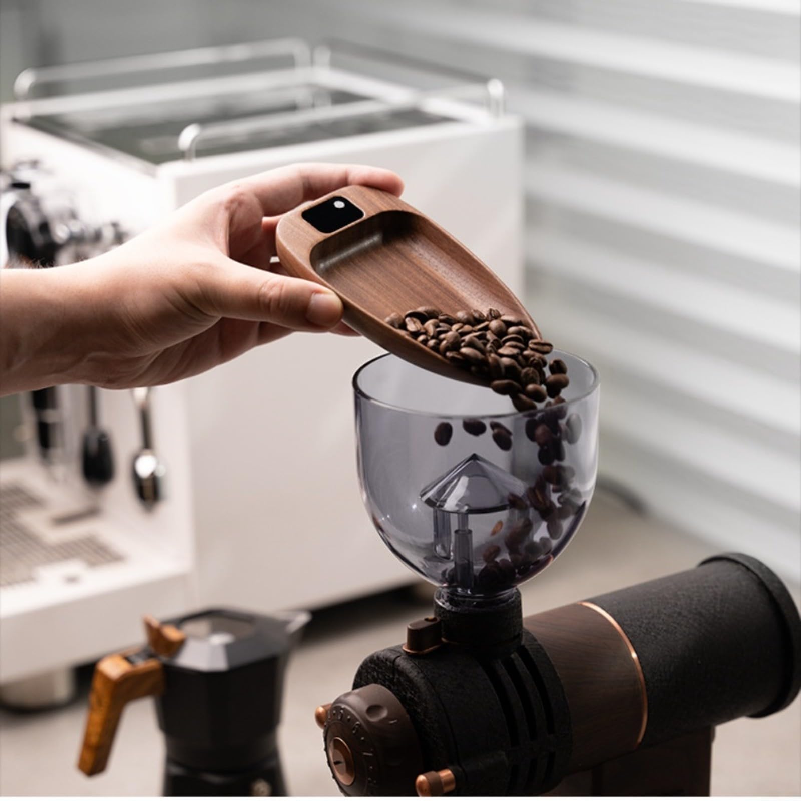 Báscula digital de café de madera de nogal para espresso, precisión de 0,1 g, rango de medición 0,3 – 200 g, indicador LED, operación con un botón, compacta para viajes y hogar,