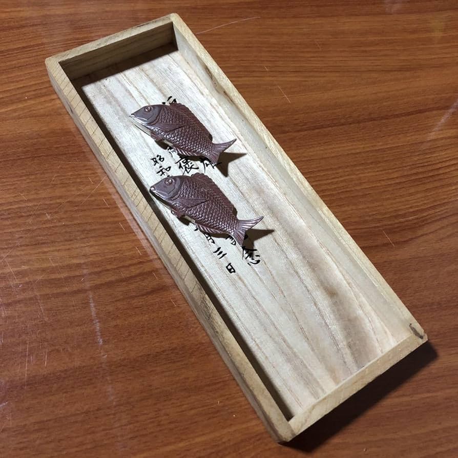 本錫　鯛の箸置　五客　浪華　錫半造　共箱入 Amazon.co.jp: 本錫 鯛の箸置 五客 浪華 錫半造 共箱入 : ホーム