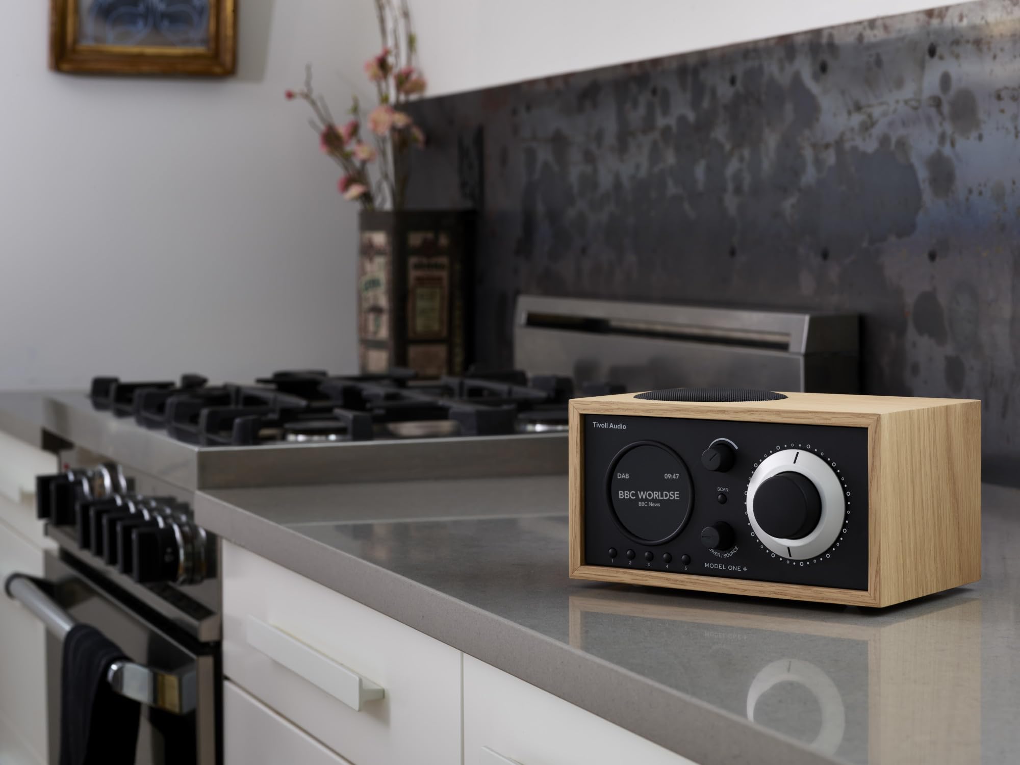 Tivoli Audio Model ONE + - Poste Radio Vintage DAB+ Bluetooth Secteur Radio Réveil Bluetooth Retro en Bois Enceinte Design Écran LED Digital - Noir