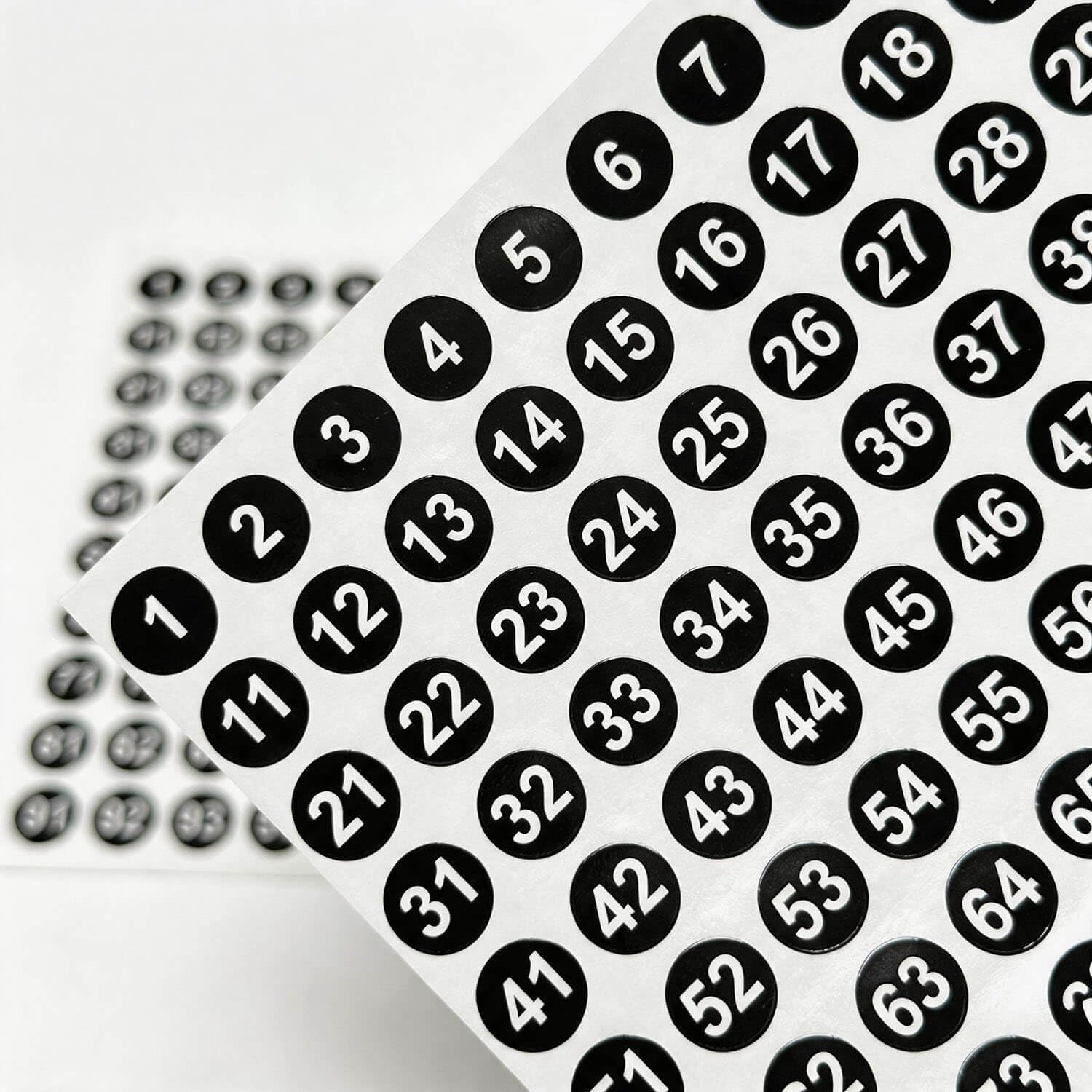 2000 Pcs 0.4 Inch Consecutive Number Stickers,1-100 Round Labels Vinyl Self-Adhesive Numbered Stickers for Office Classroom Inventory Storage (Black, 0.4 Inch)