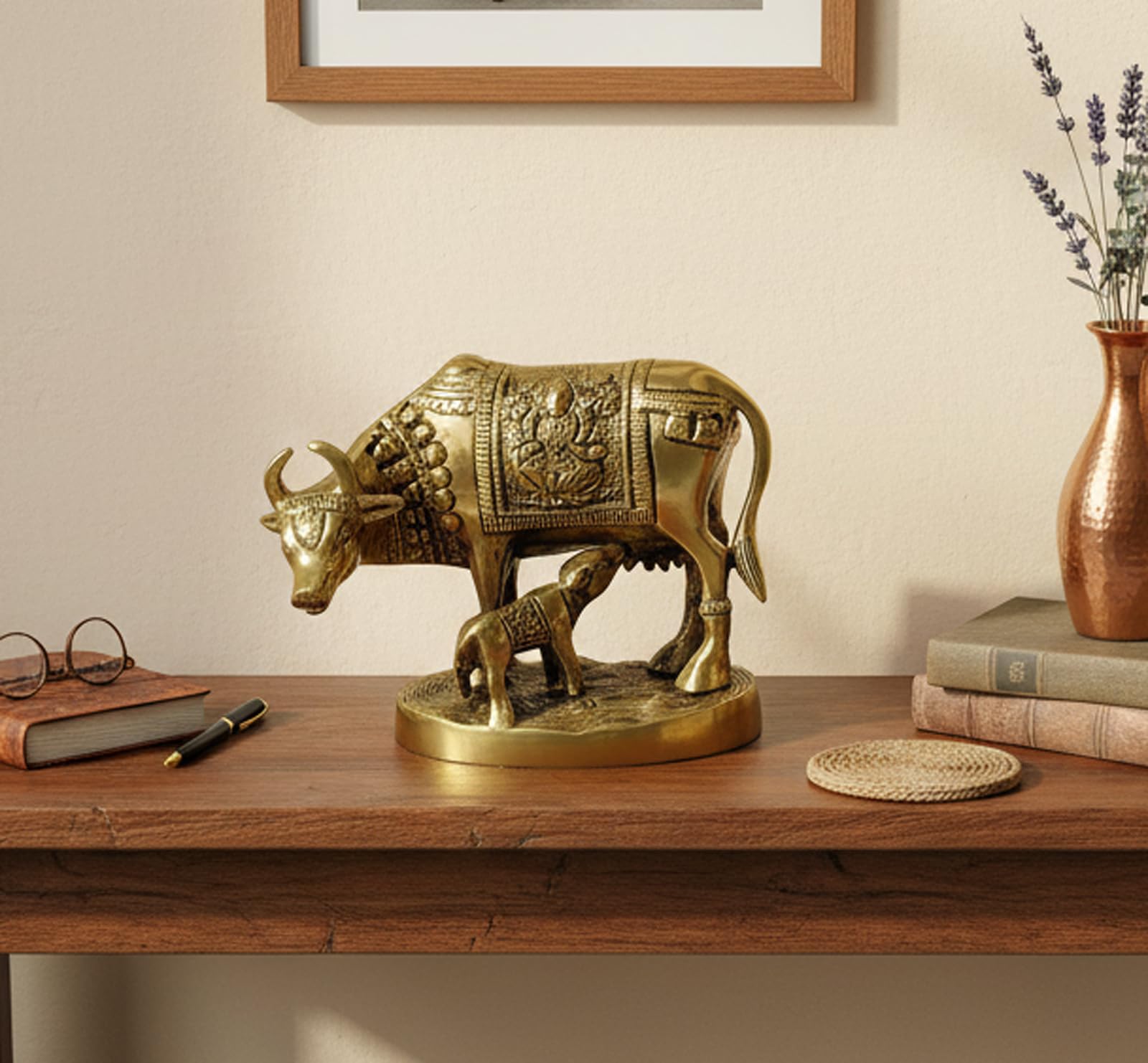 StonKraft Lucky Figurine Kamdhenu - Figura de vaca y becerro de latón