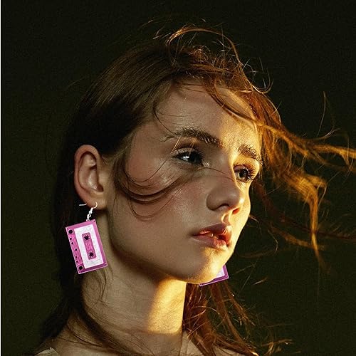 Vista 7 de DFYOUHOME Aretes acrílicos de moda de los años 80 para fiesta de los años 80, para mujer, punk, retro, cassette, aplastamiento, colorido, colgante