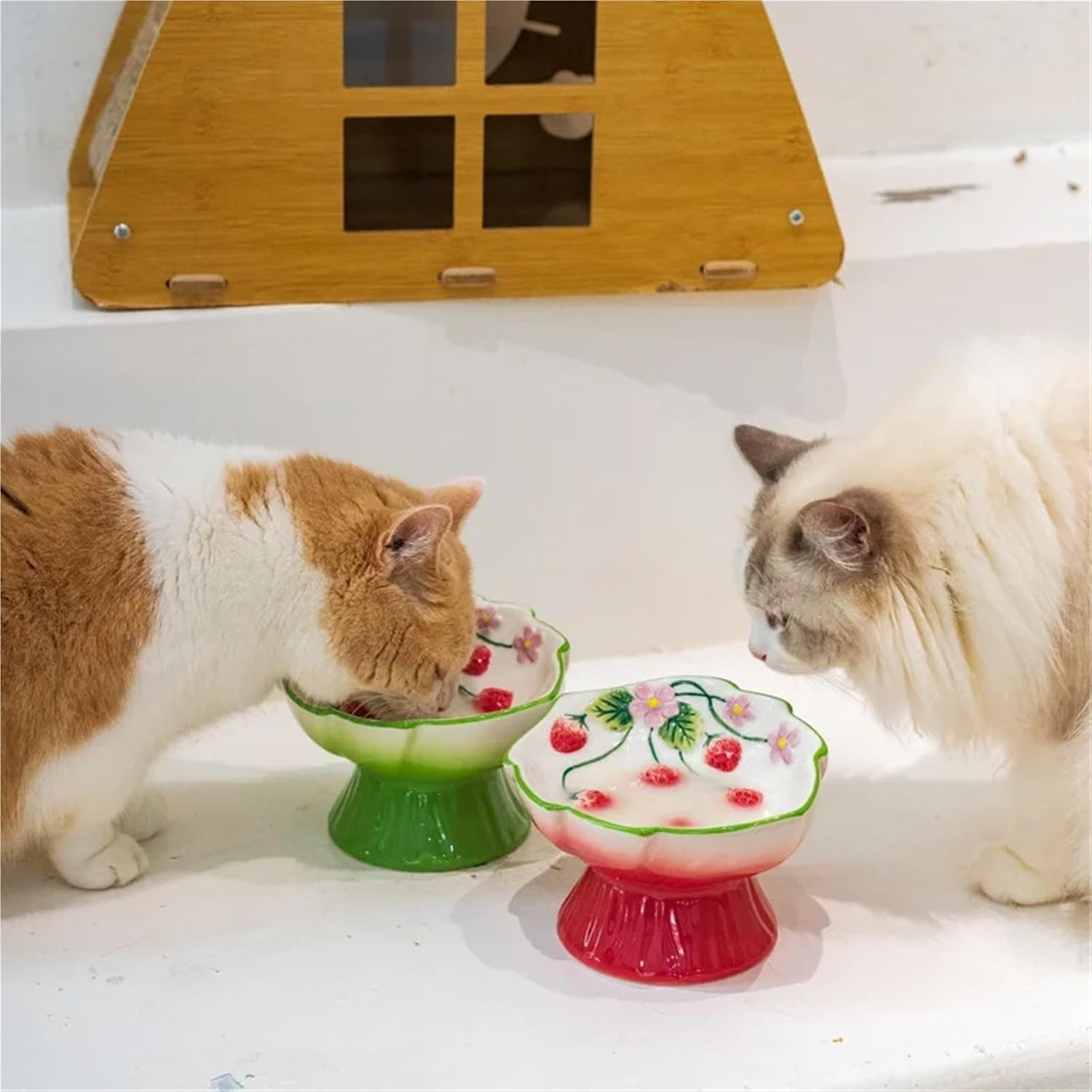 1pc Pet Ceramic Strawberry Slow Food Bowl High Foot Design Anti Choking Anti Tipping Cat Bowl(Green)