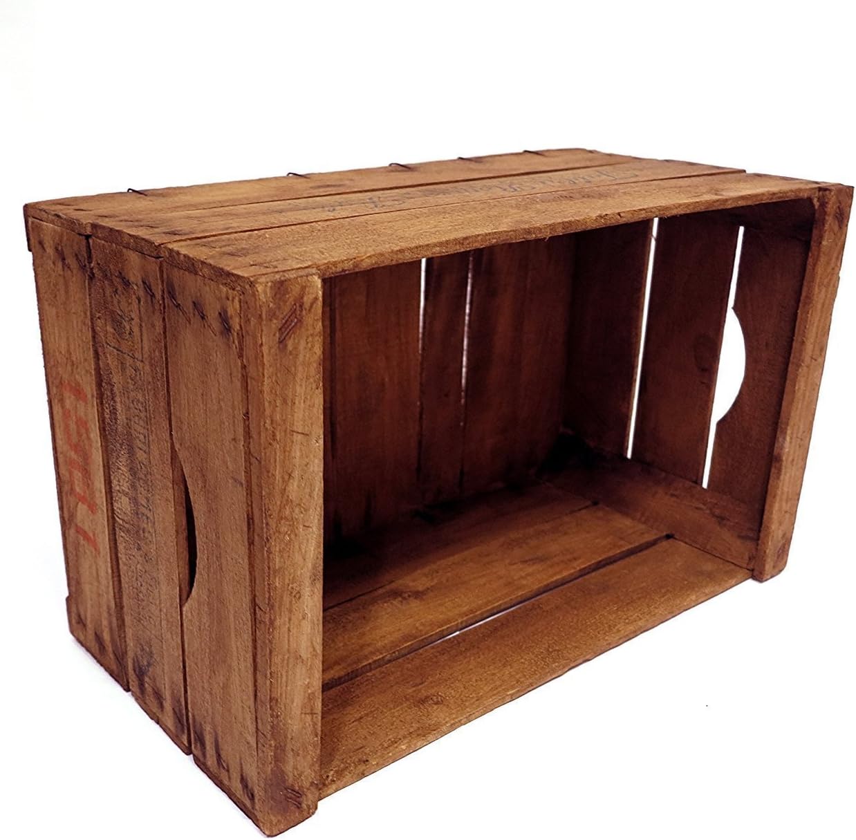 vintage wooden crates restored and painted with water paint // old fruit crate //wine list // DIY // upcycling // creative recycling // wooden cassettes // handmade in Italy